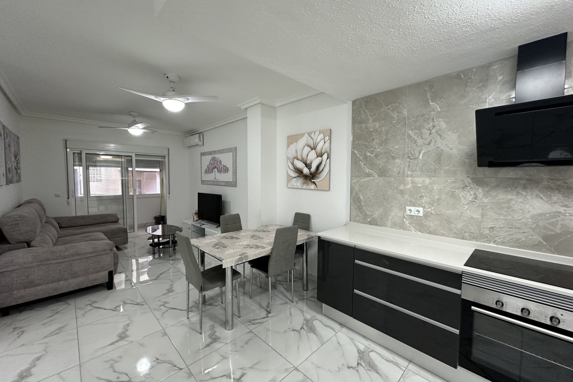 Resale - Apartment / flat - Torrevieja