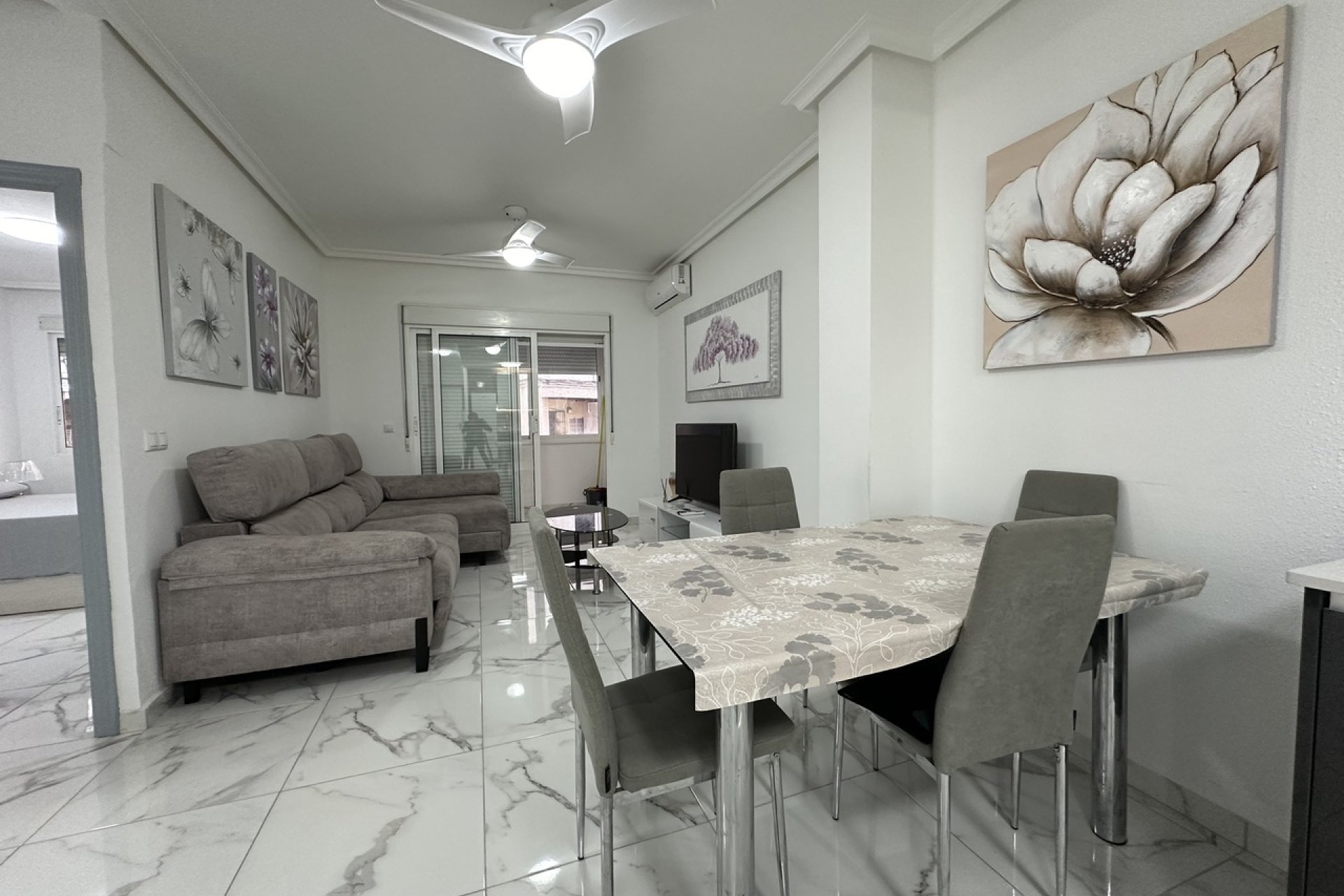 Resale - Apartment / flat - Torrevieja