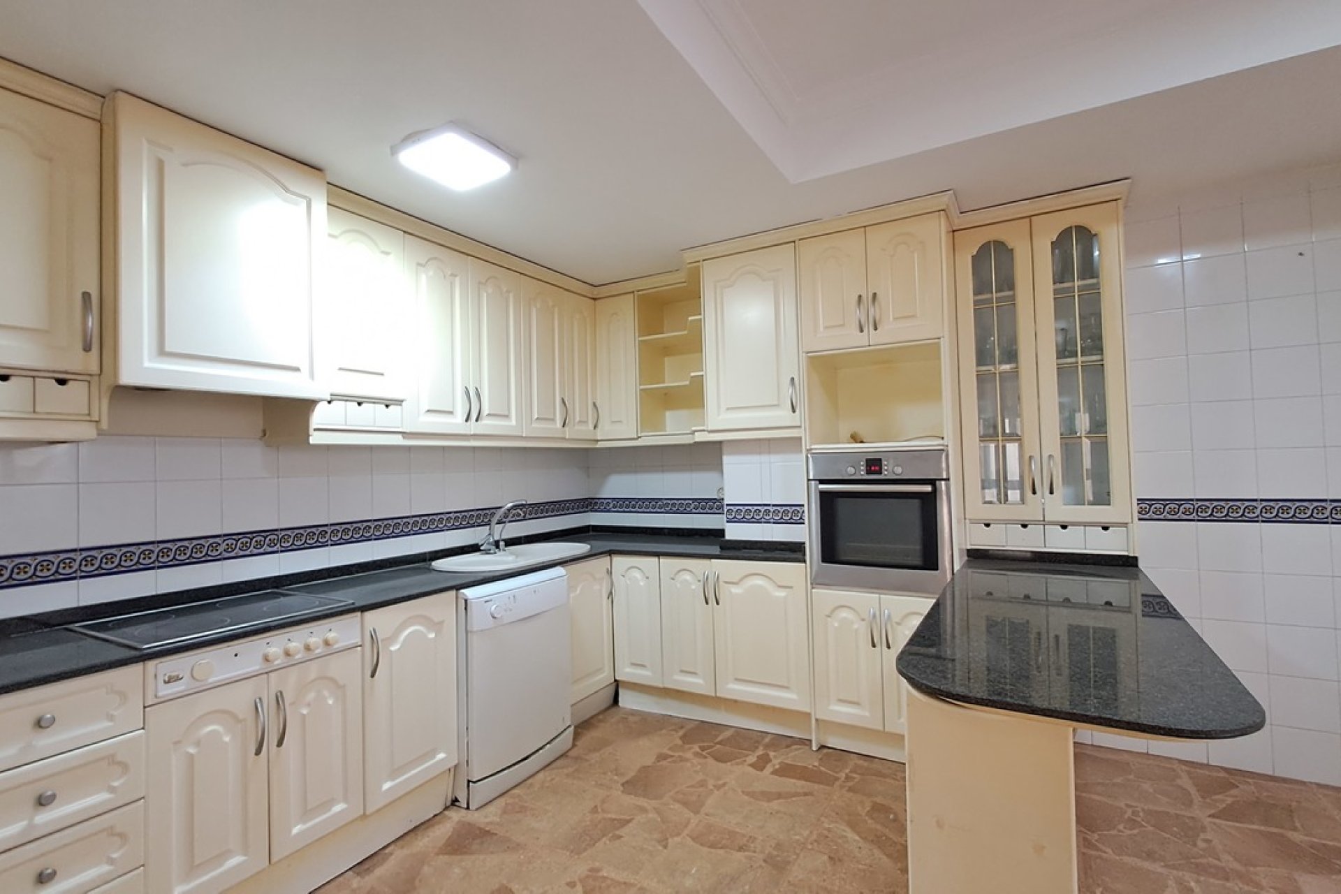 Resale - Apartment / flat - Torrevieja