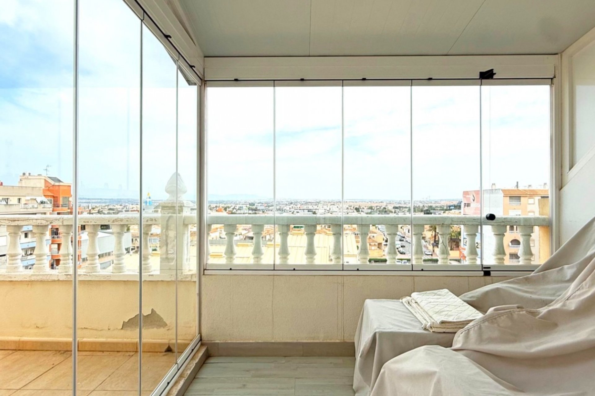 Resale - Apartment / flat - Torrevieja