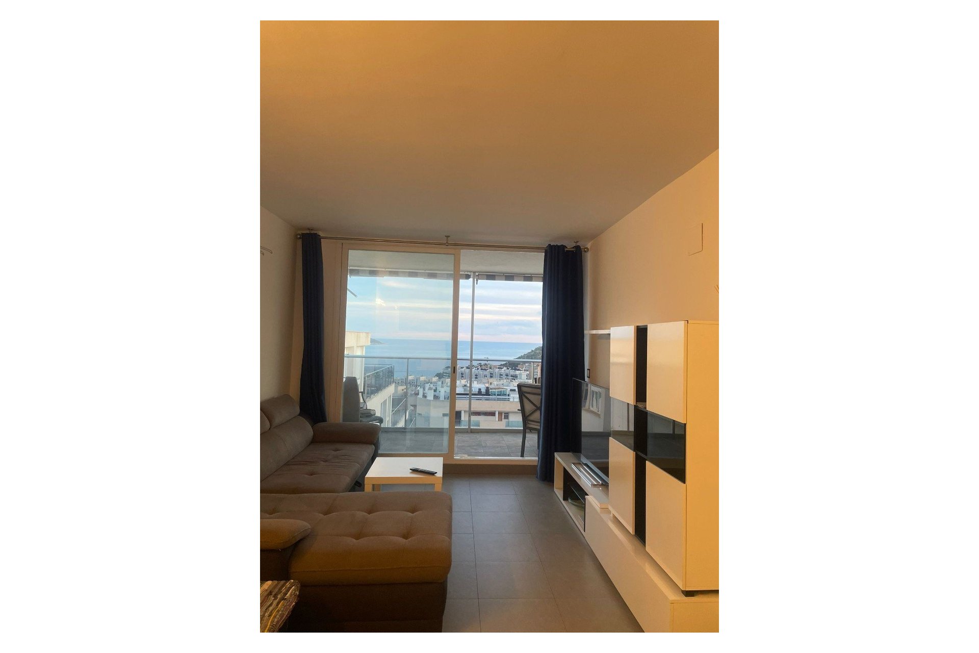 Resale - Apartment / flat - Villajoyosa