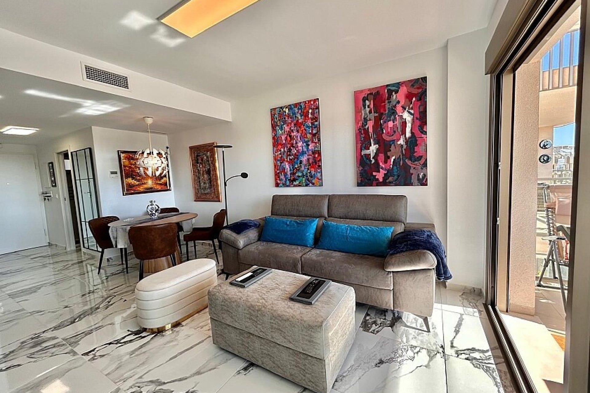 Resale - Apartment / flat - Villamartin