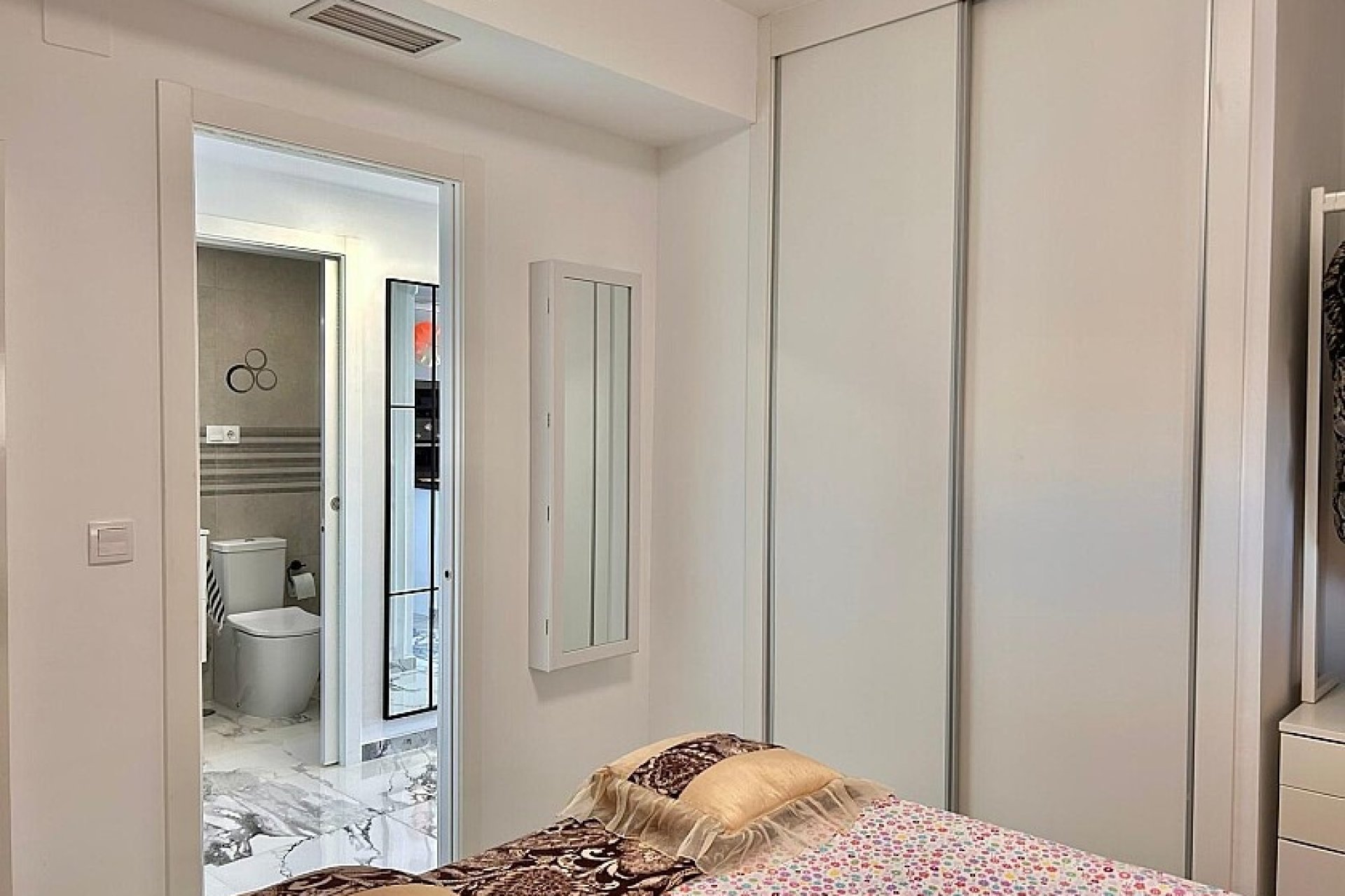 Resale - Apartment / flat - Villamartin