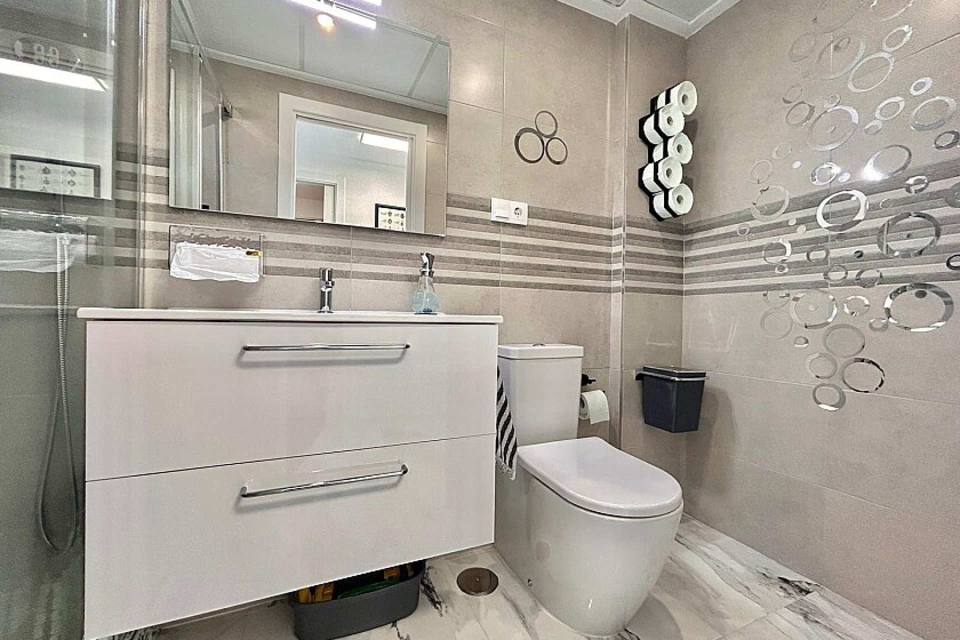 Resale - Apartment / flat - Villamartin