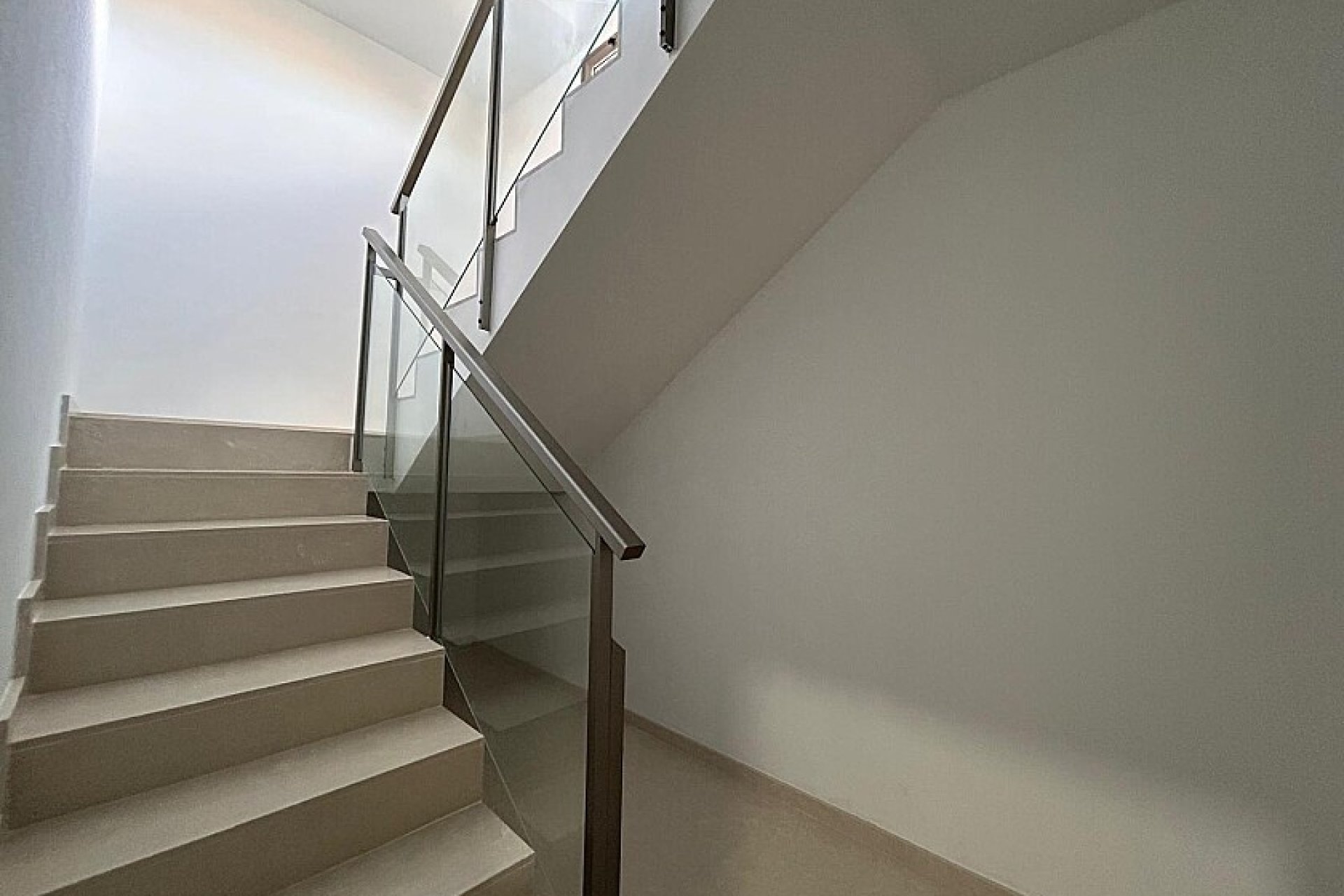 Resale - Apartment / flat - Villamartin