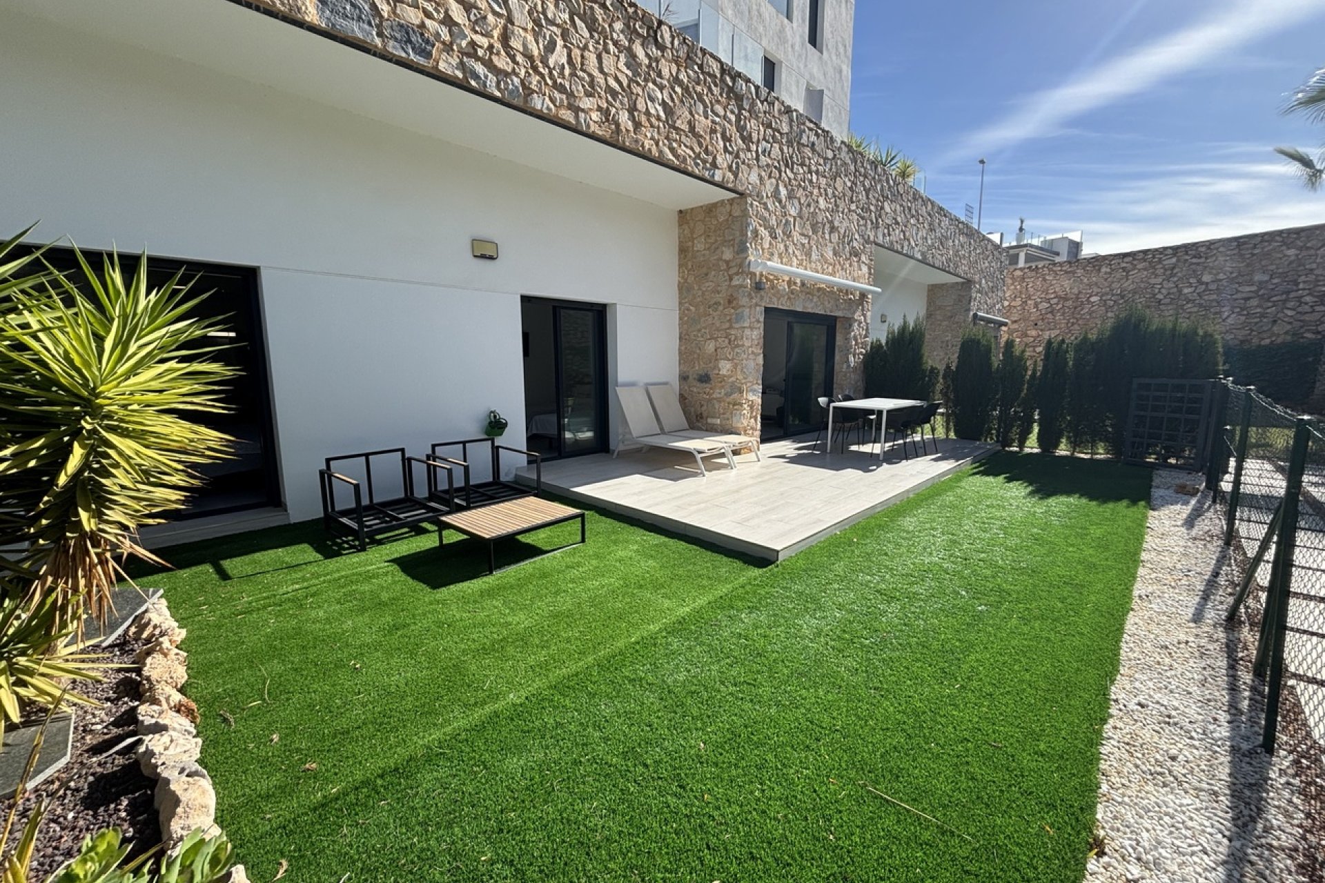 Resale - Apartment / flat - Villamartin