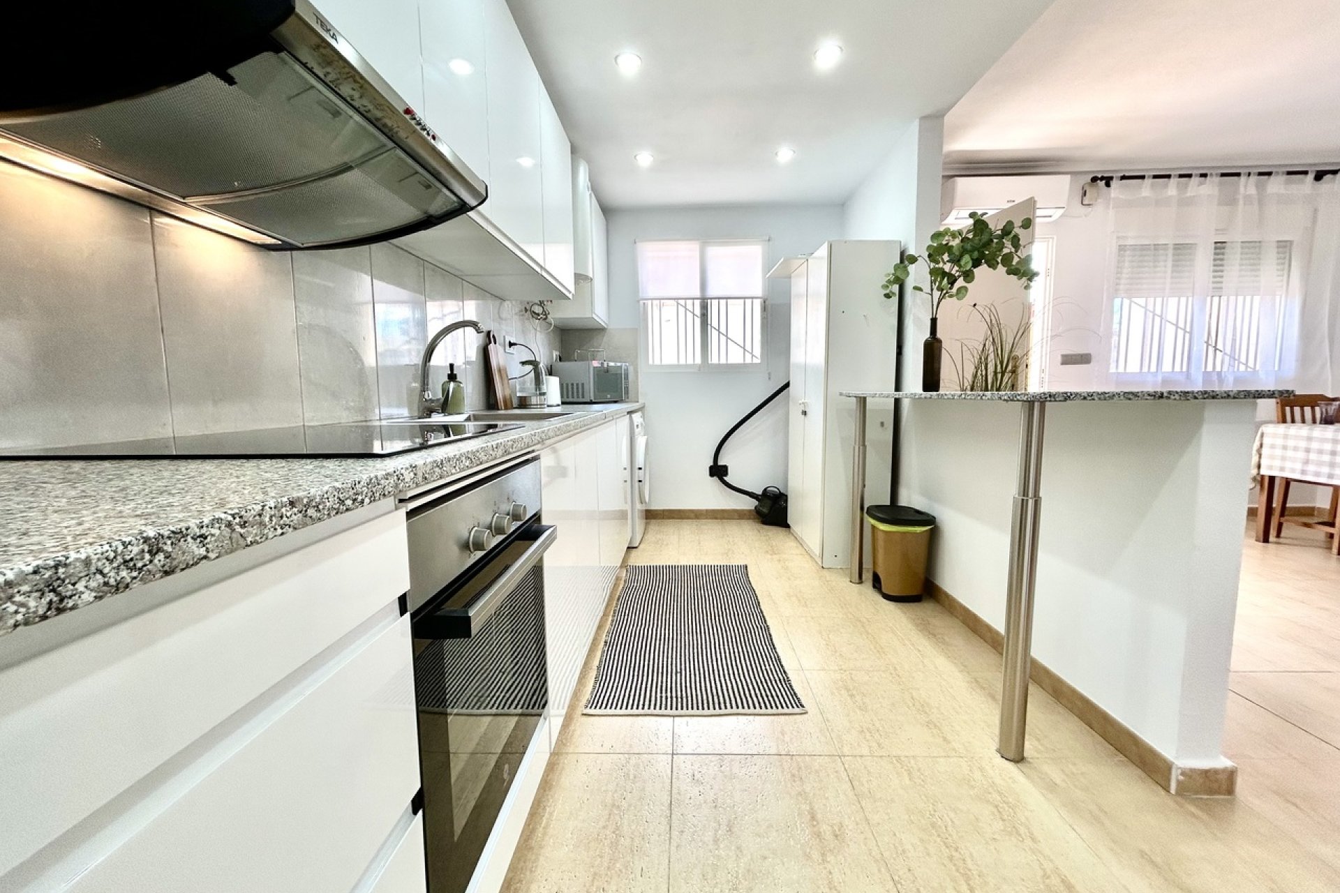 Resale - Apartment / flat - Villamartin