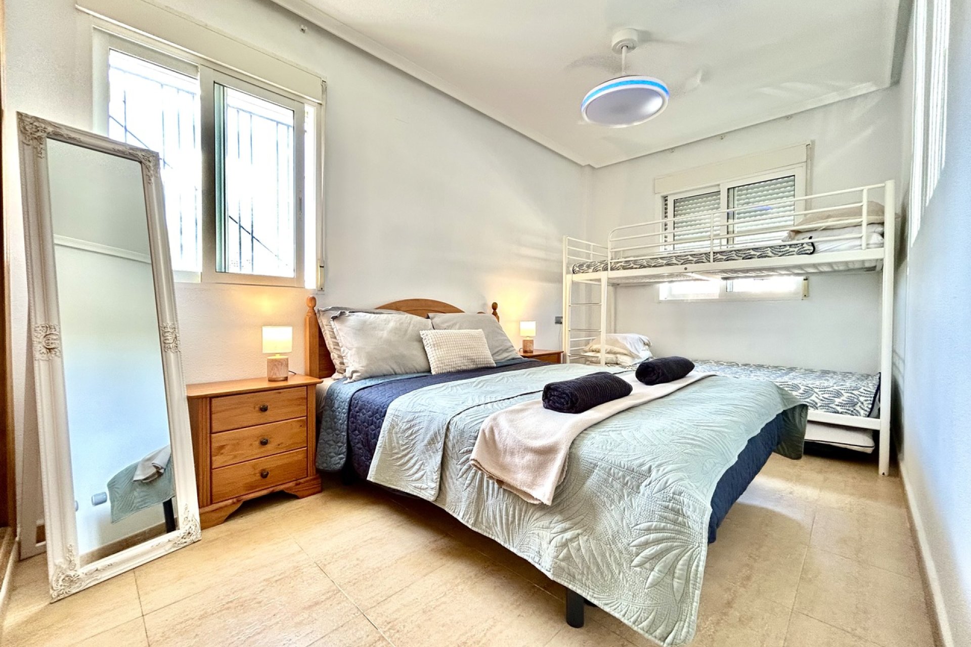 Resale - Apartment / flat - Villamartin