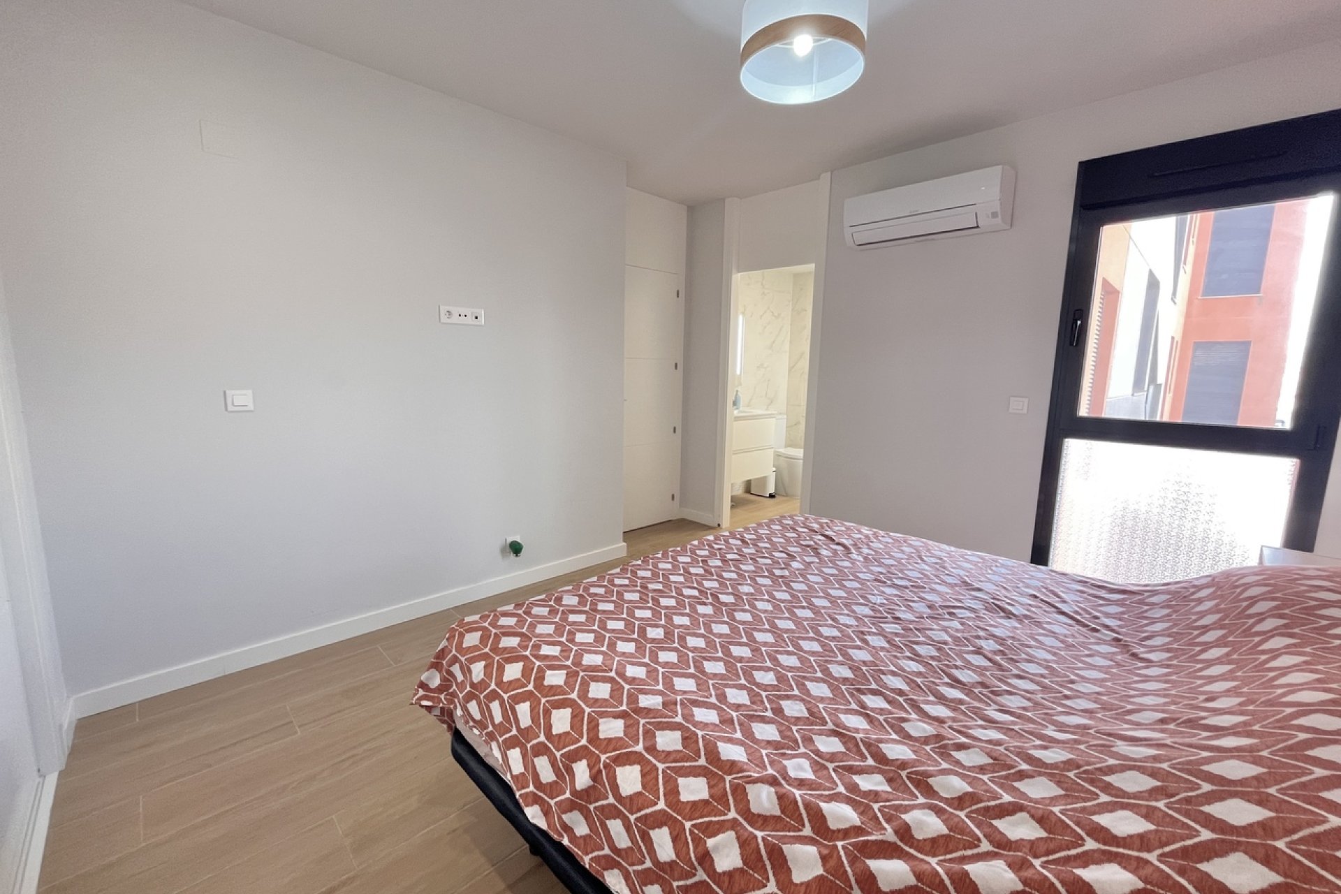 Resale - Apartment / flat - Villamartin