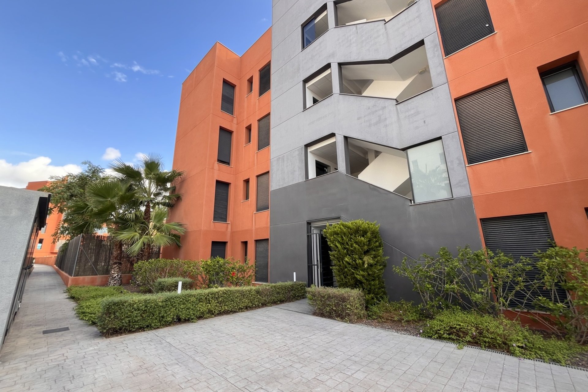 Resale - Apartment / flat - Villamartin