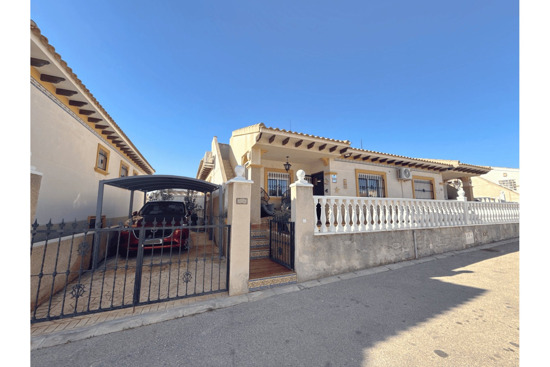 Resale - Bungalow - Cabo Roig