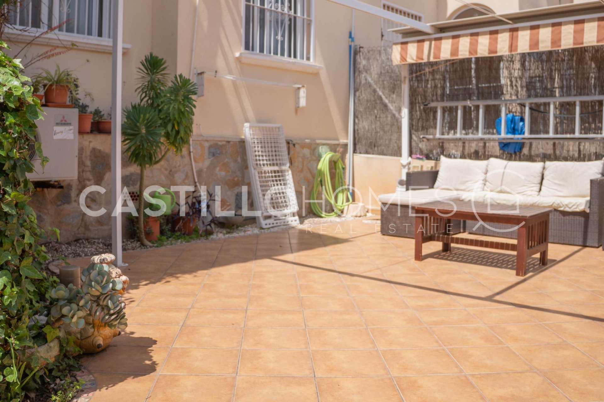 Resale - Bungalow - Orihuela Costa - La Florida