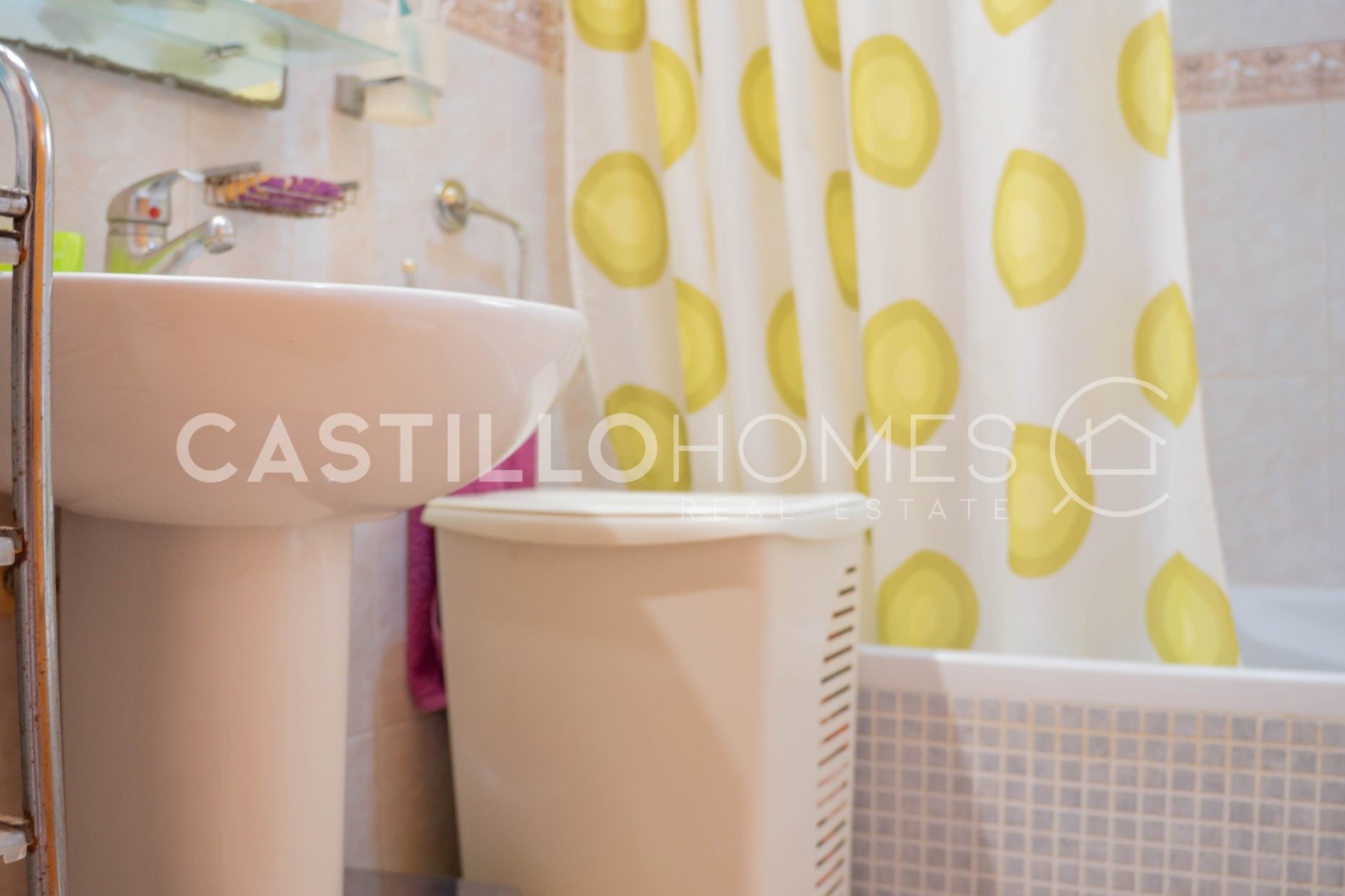 Resale - Bungalow - Orihuela Costa - La Florida