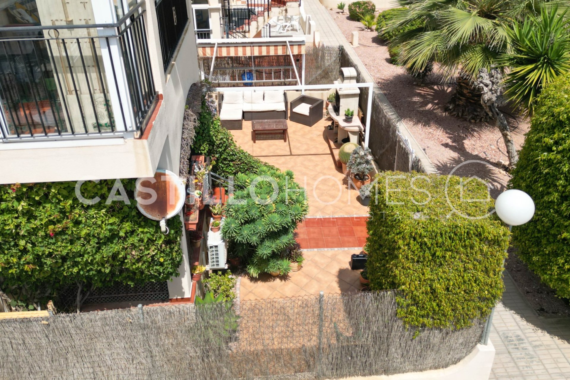 Resale - Bungalow - Orihuela Costa - La Florida