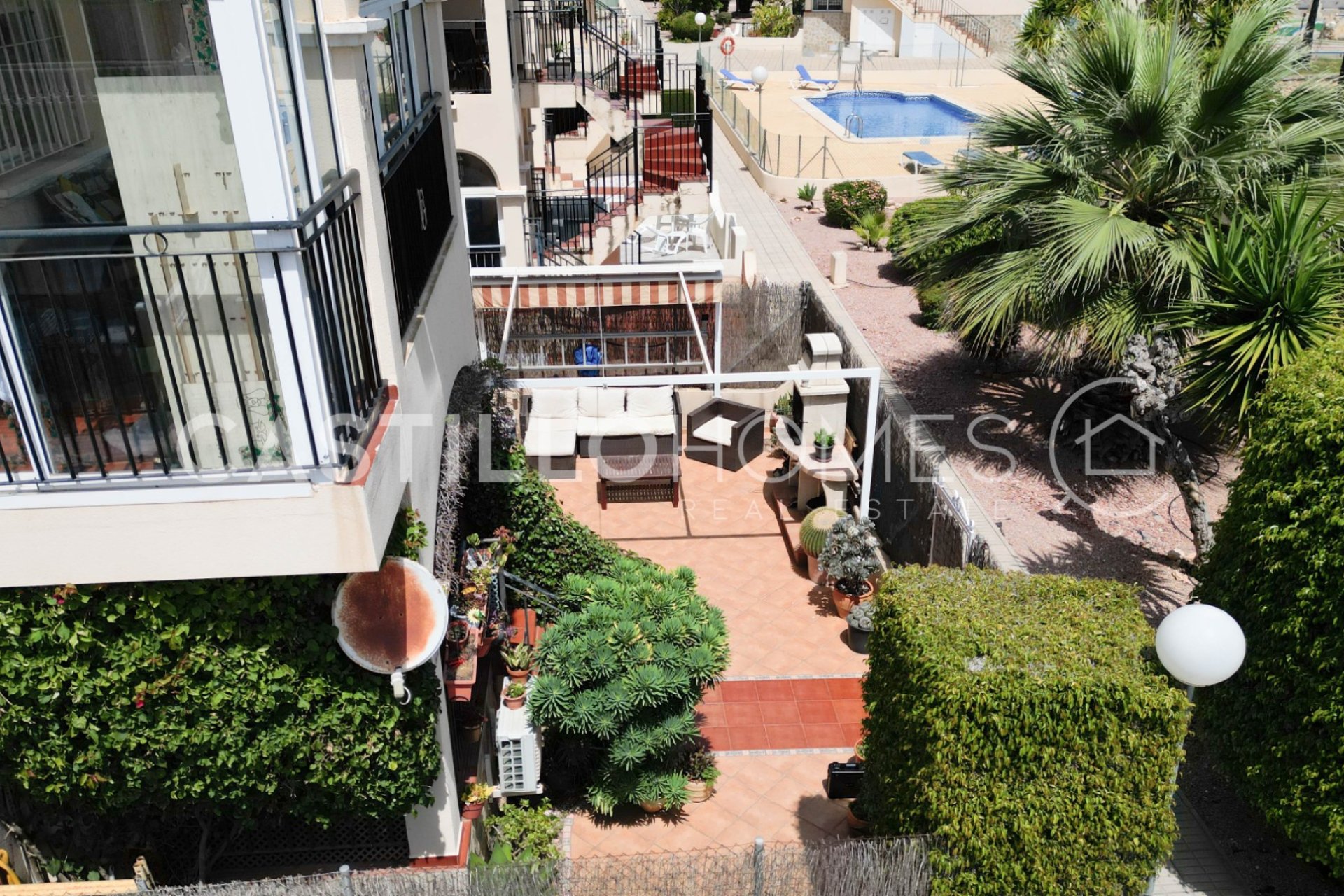 Resale - Bungalow - Orihuela Costa - La Florida
