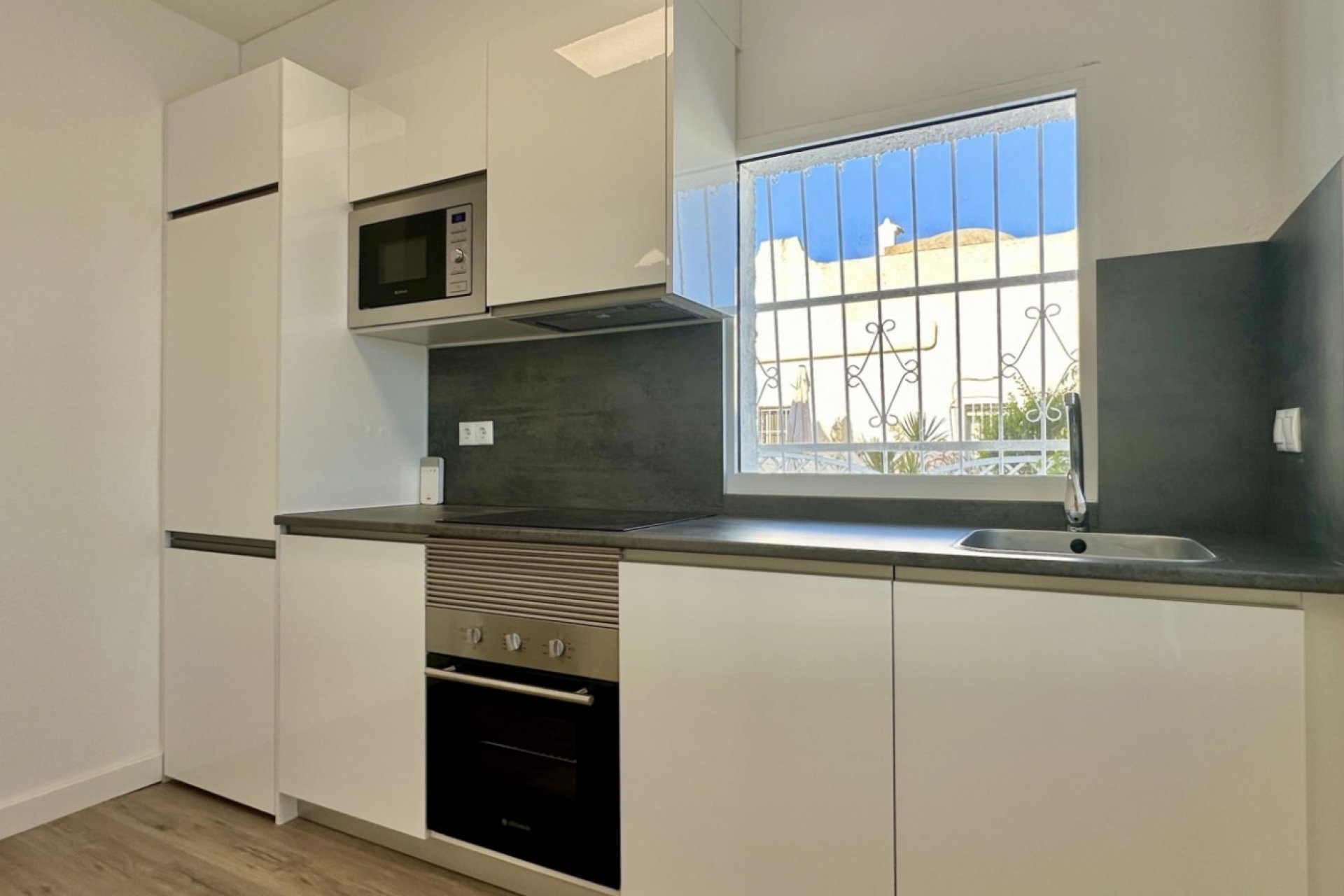 Resale - Bungalow - Orihuela Costa - Las Filipinas