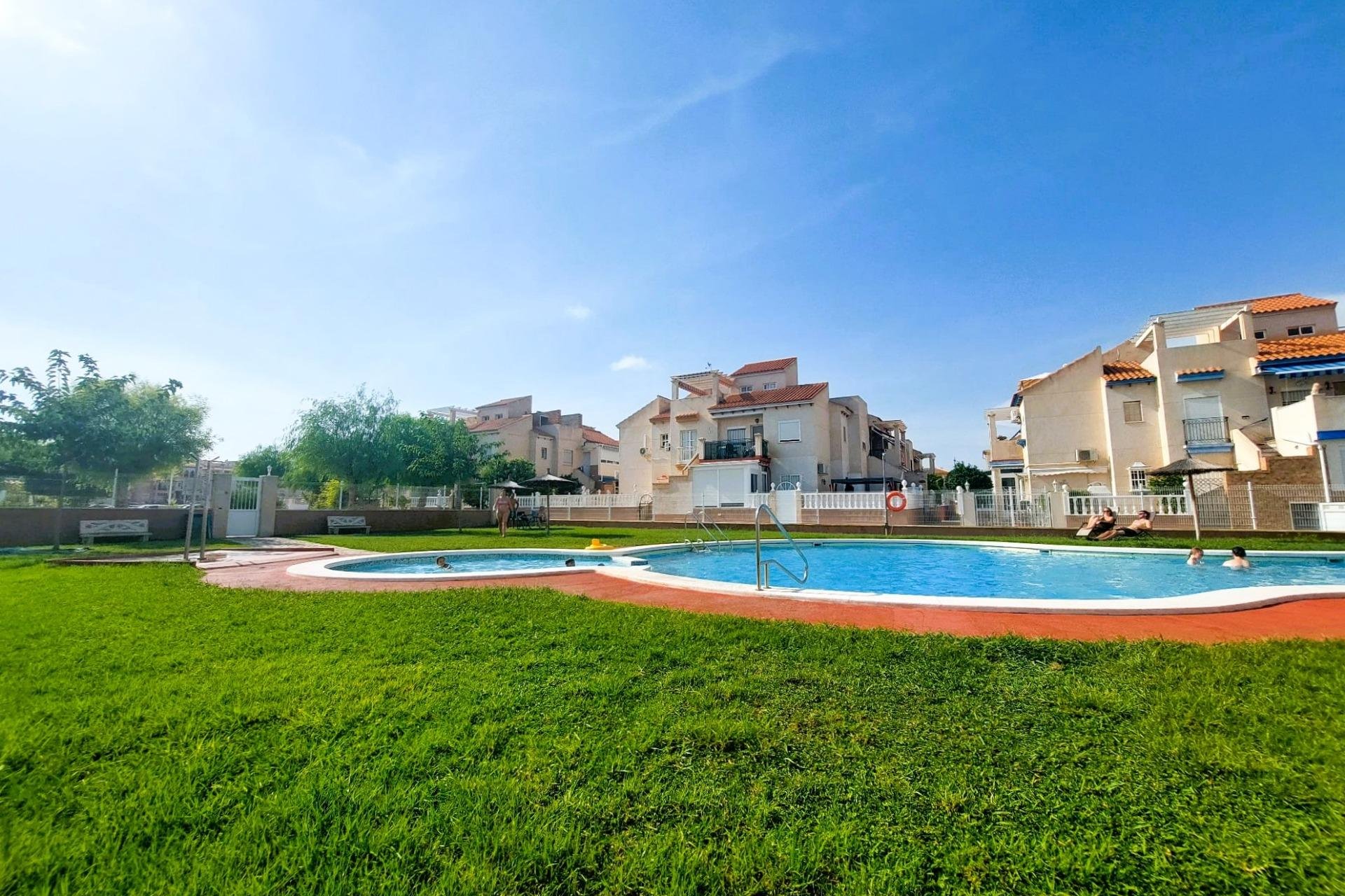 Resale - Bungalow - Orihuela Costa - Playa Flamenca