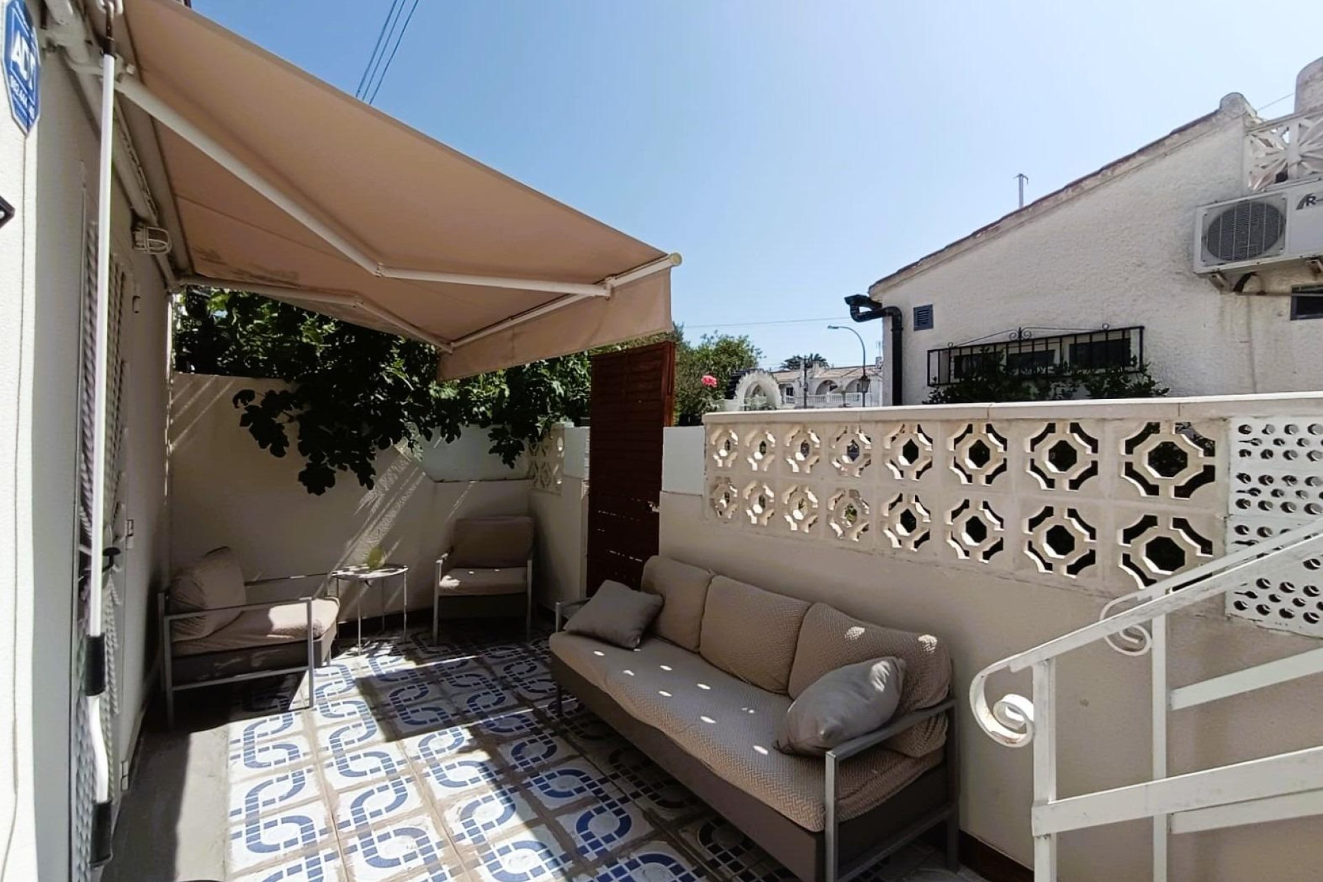 Resale - Bungalow - Torrevieja - La Siesta - El Salado - Torreta