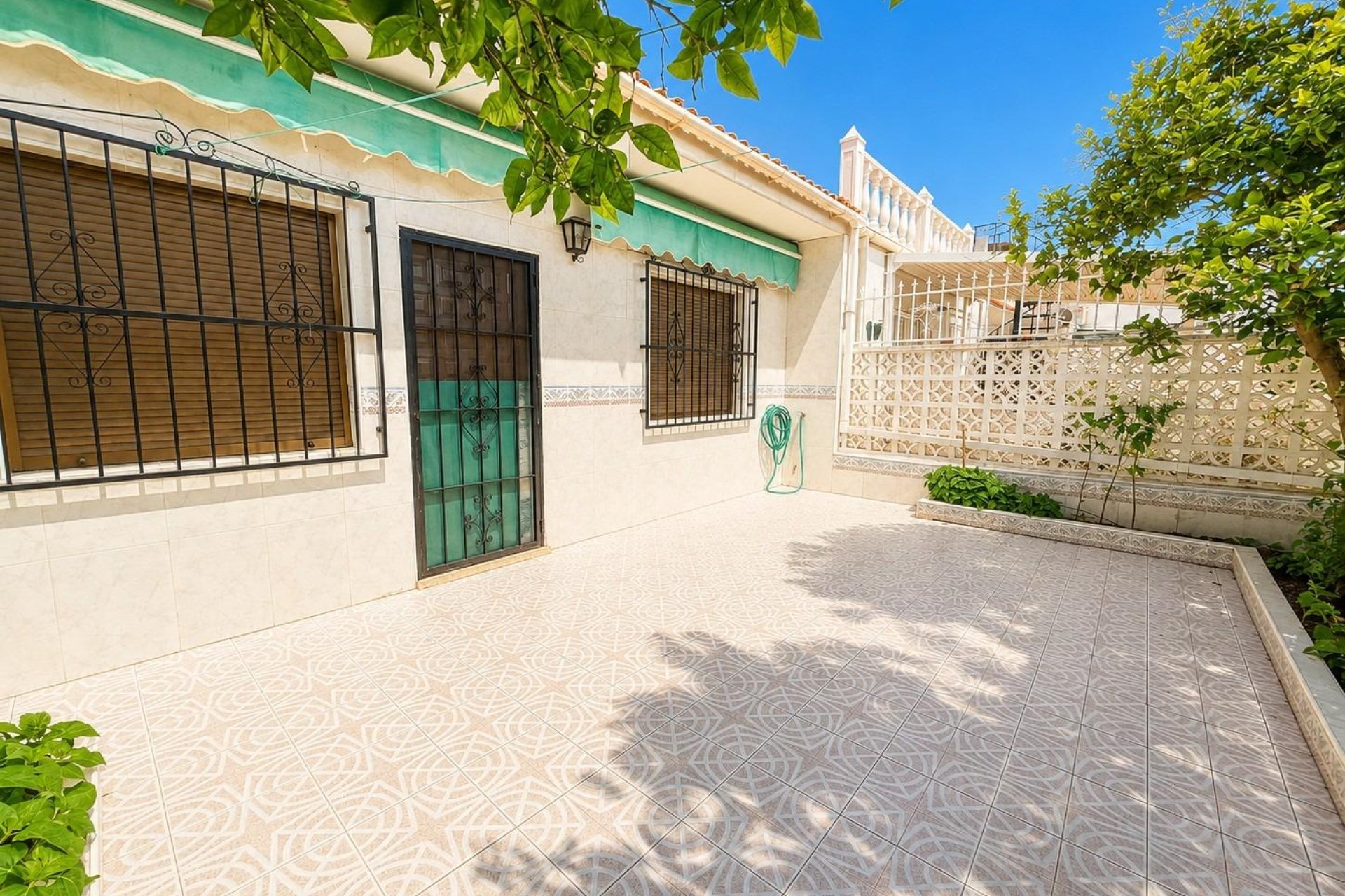 Resale - Bungalow - Torrevieja - La Siesta - El Salado - Torreta
