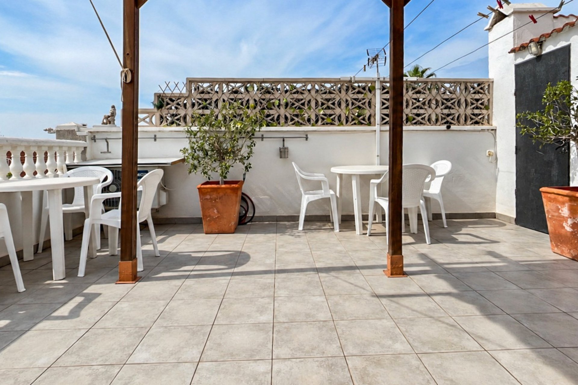 Resale - Bungalow - Torrevieja - La Siesta - El Salado -  Torreta