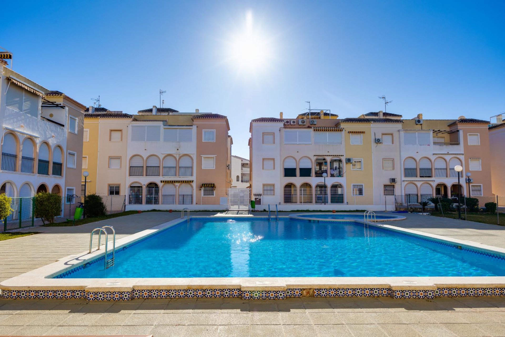 Resale - Bungalow - Torrevieja - playa de los naufragos