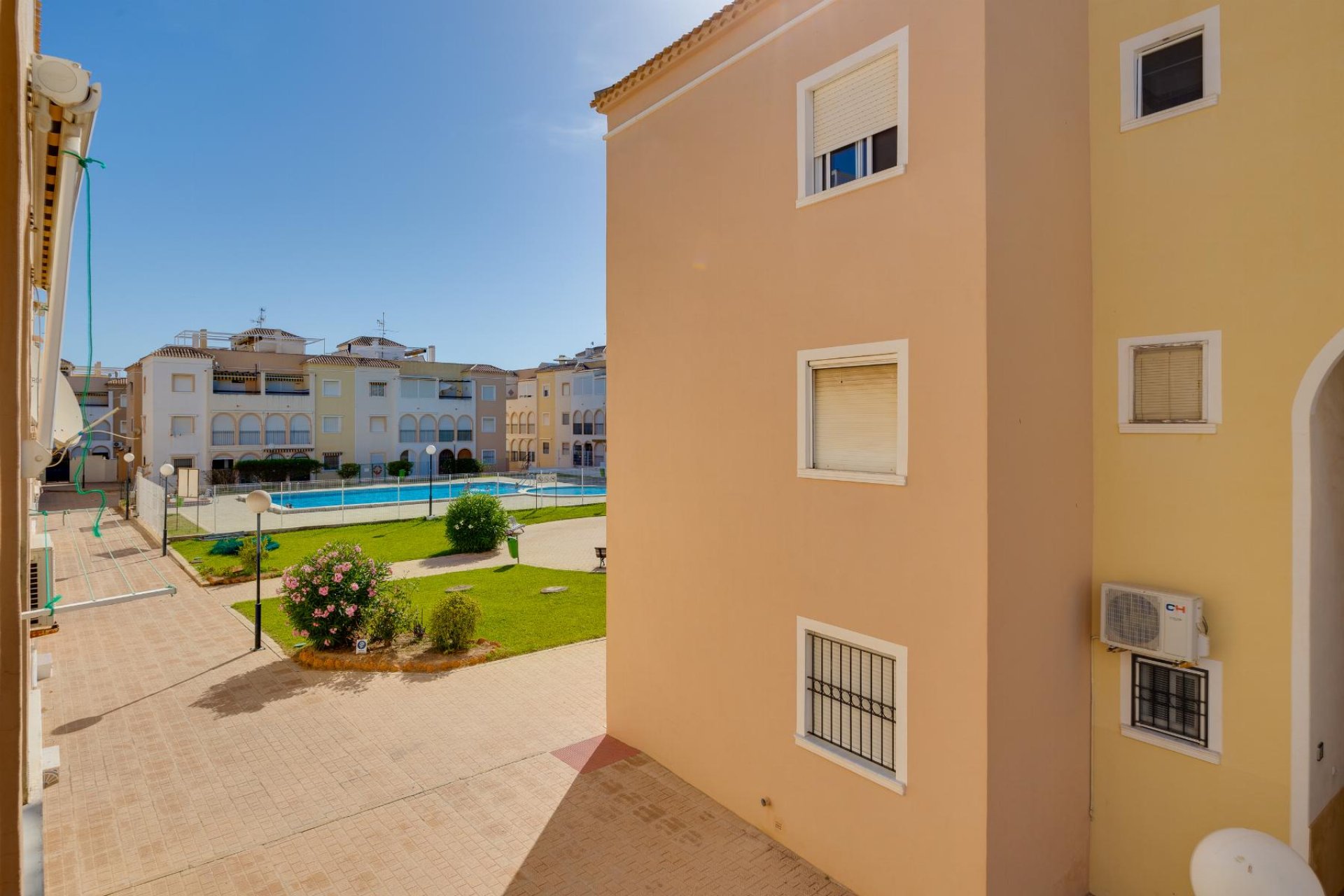 Resale - Bungalow - Torrevieja - playa de los naufragos