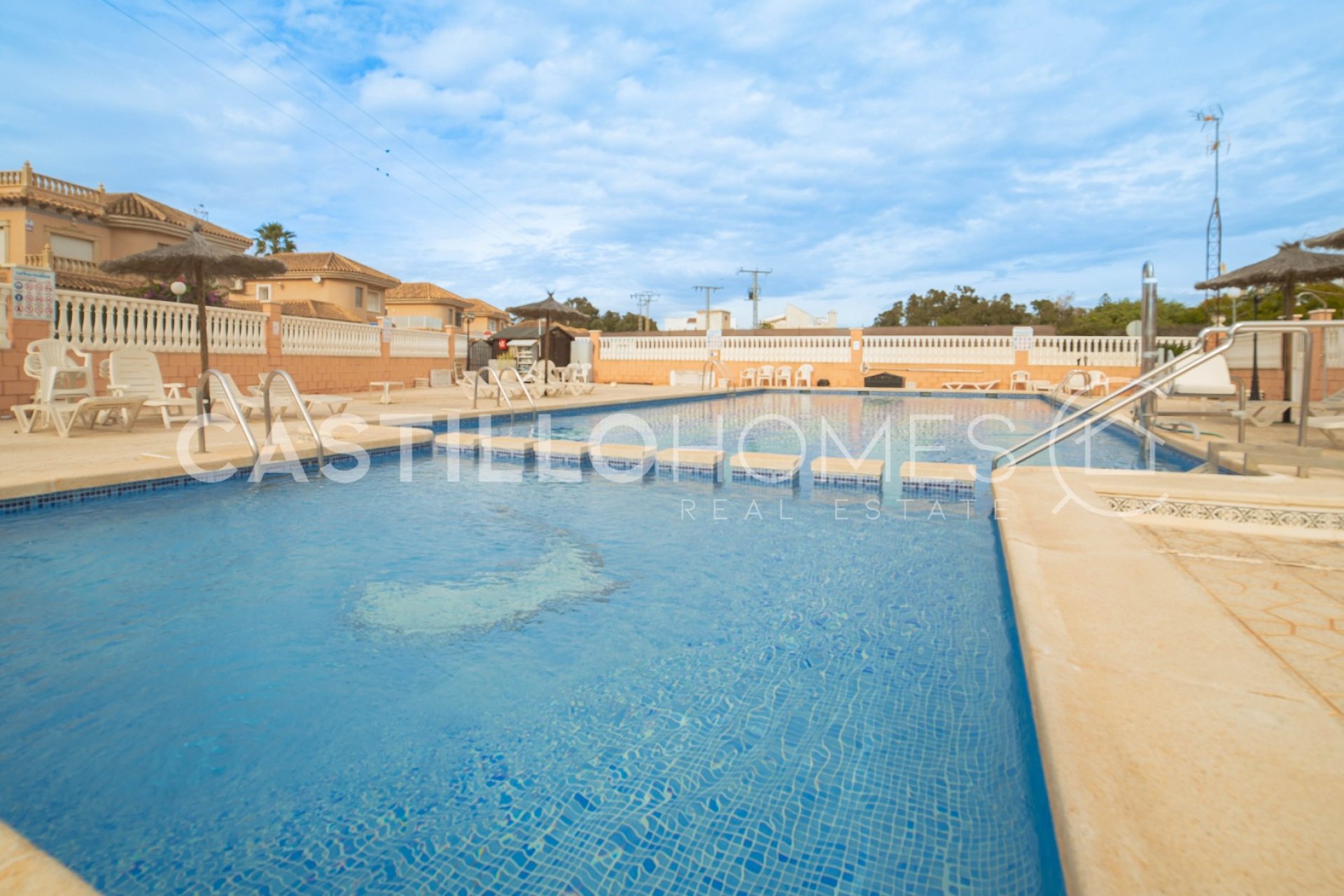 Resale - Bungalow - Torrevieja - Punta Prima