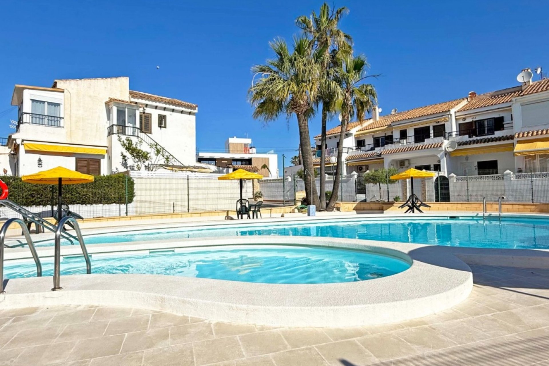 Resale - Bungalow - Torrevieja - Torrelamata - La Mata