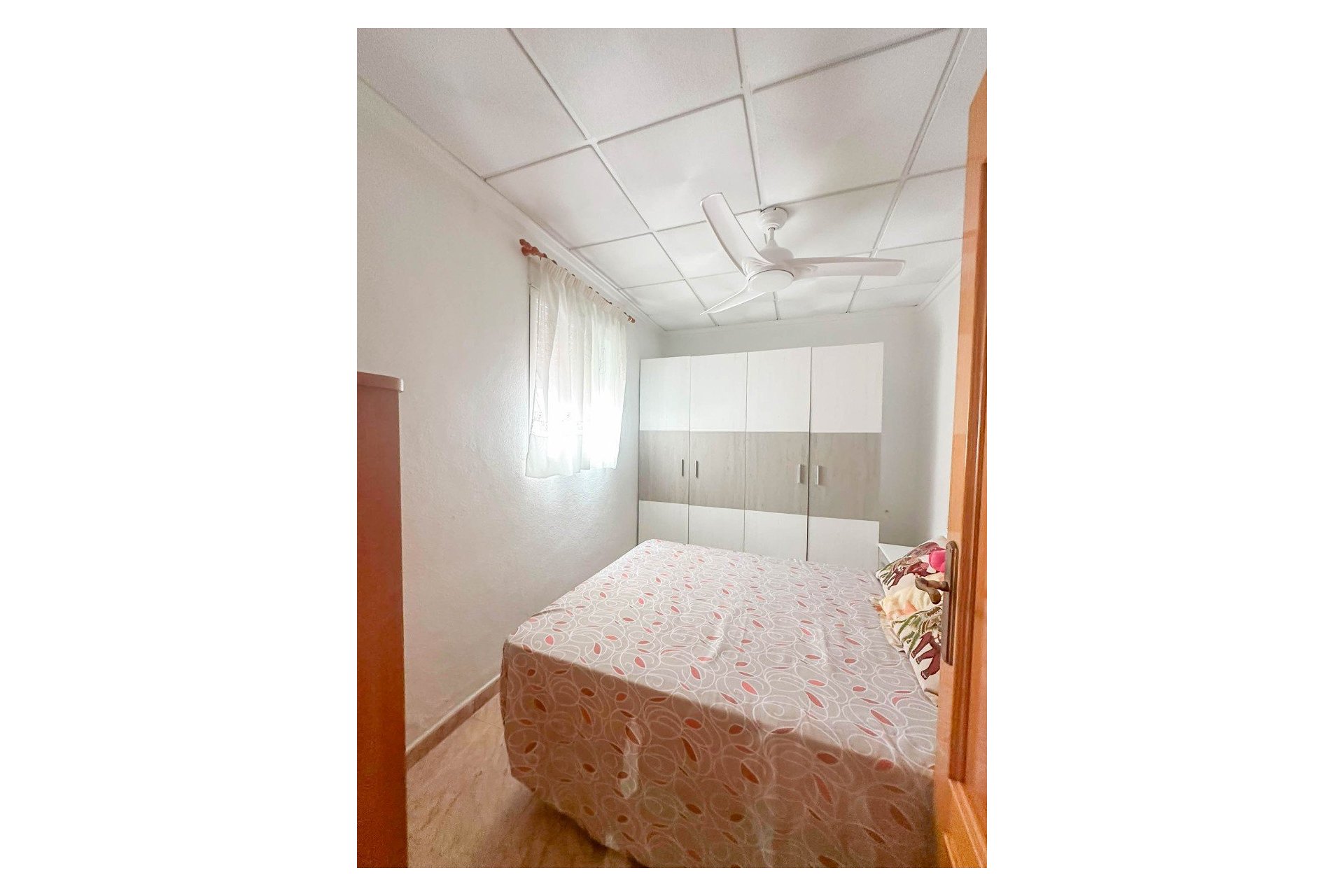 Resale - Bungalow - Torrevieja - Urb. Rosaleda