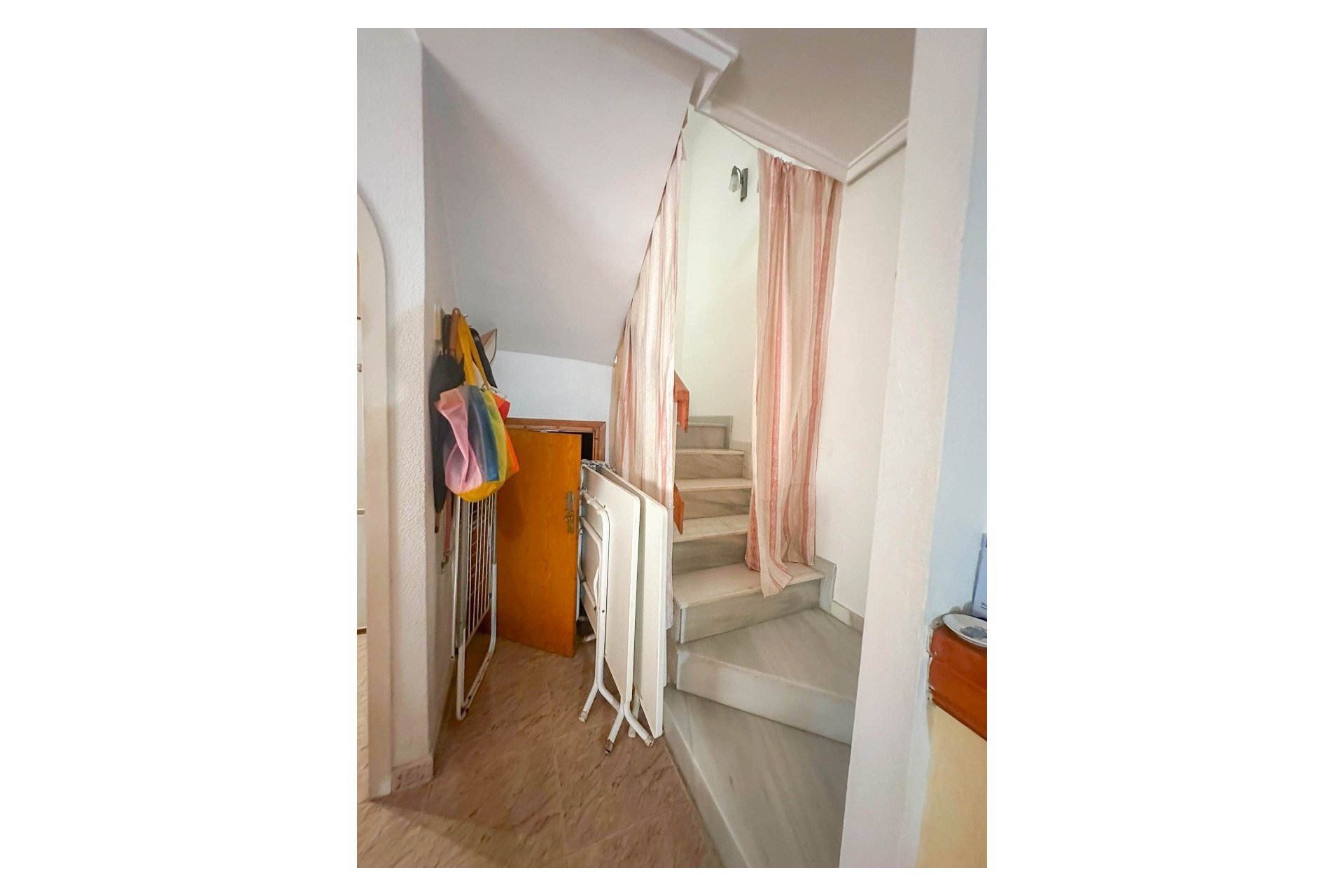 Resale - Bungalow - Torrevieja - Urb. Rosaleda