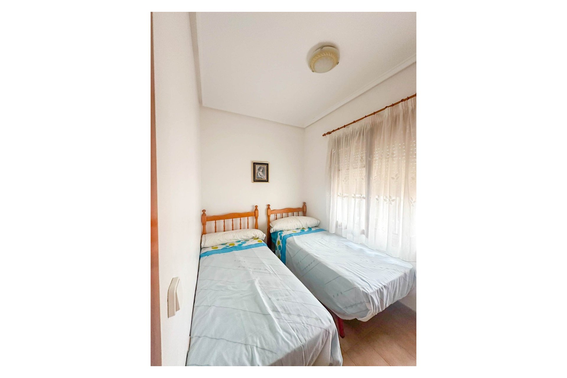 Resale - Bungalow - Torrevieja - Urb. Rosaleda