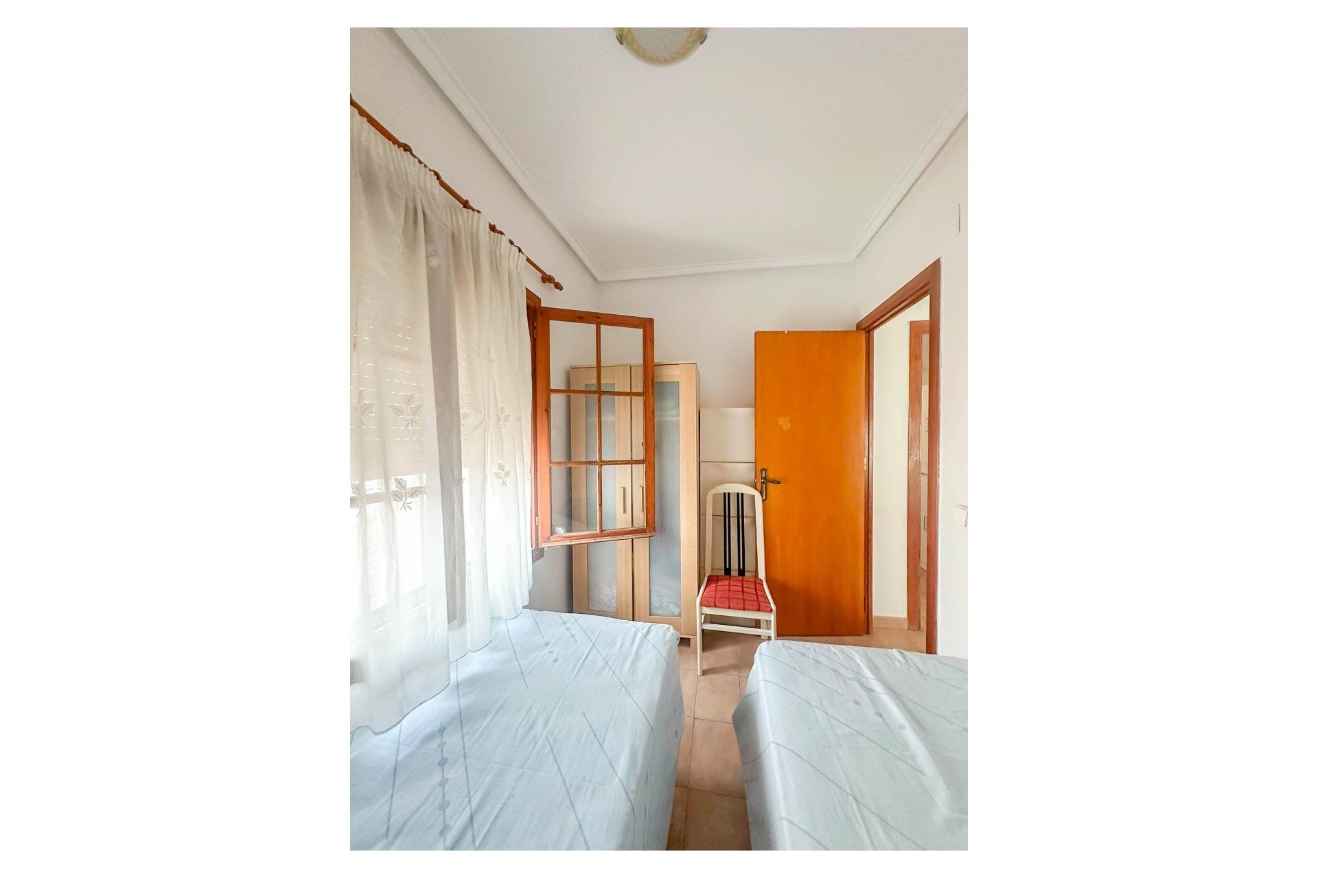 Resale - Bungalow - Torrevieja - Urb. Rosaleda