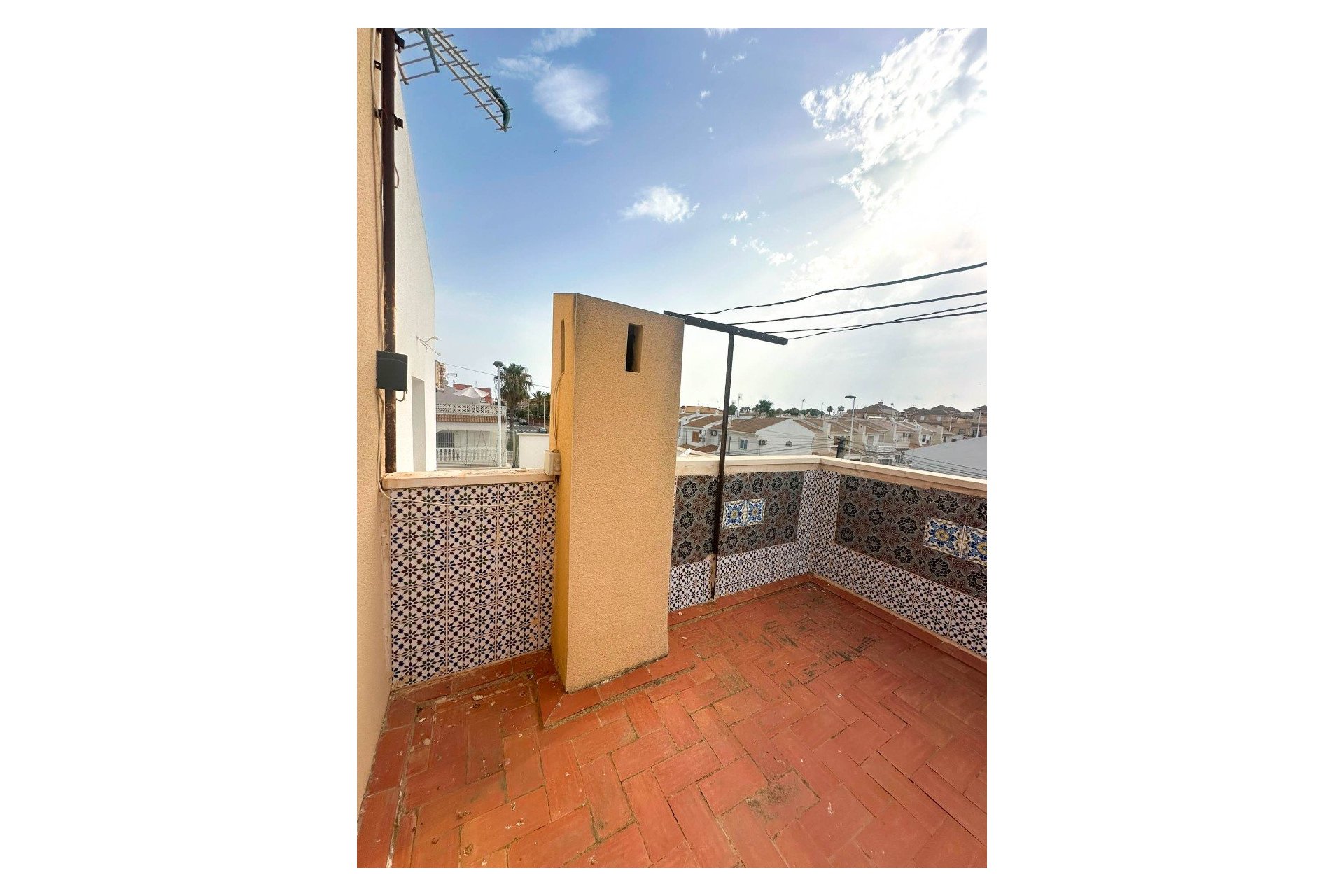 Resale - Bungalow - Torrevieja - Urb. Rosaleda