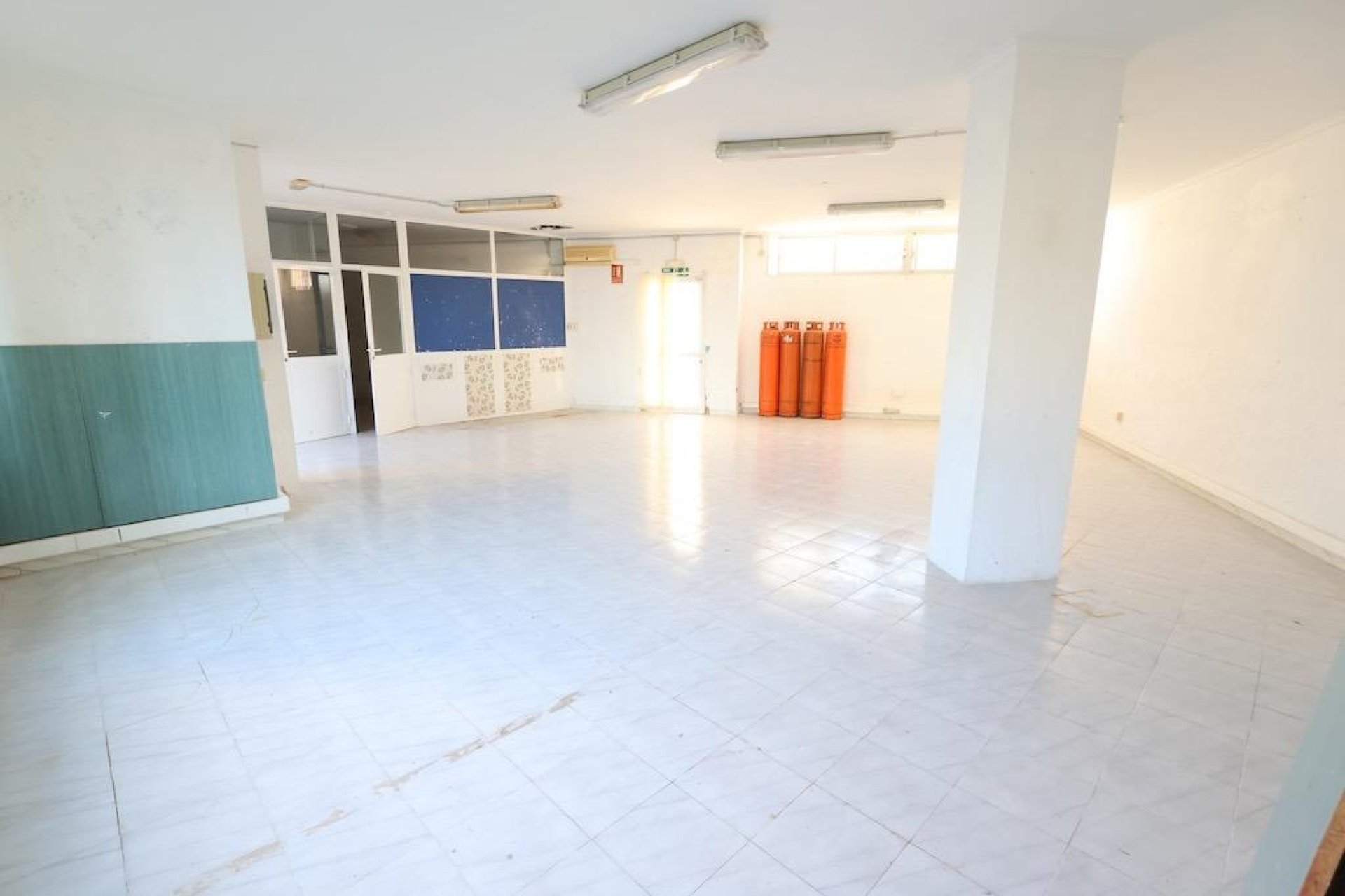 Resale - Commercial - Orihuela Costa - La Zenia