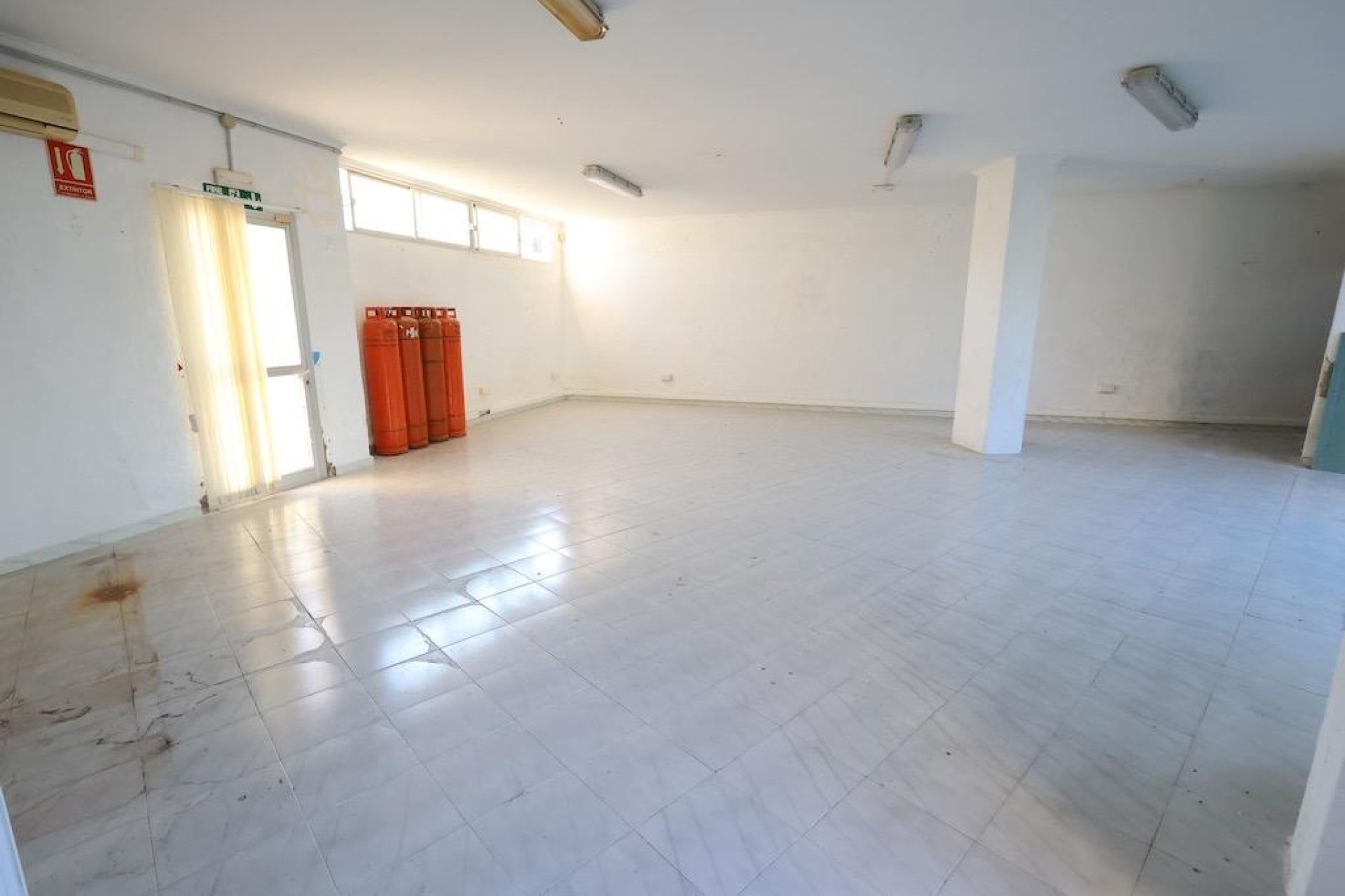 Resale - Commercial - Orihuela Costa - La Zenia