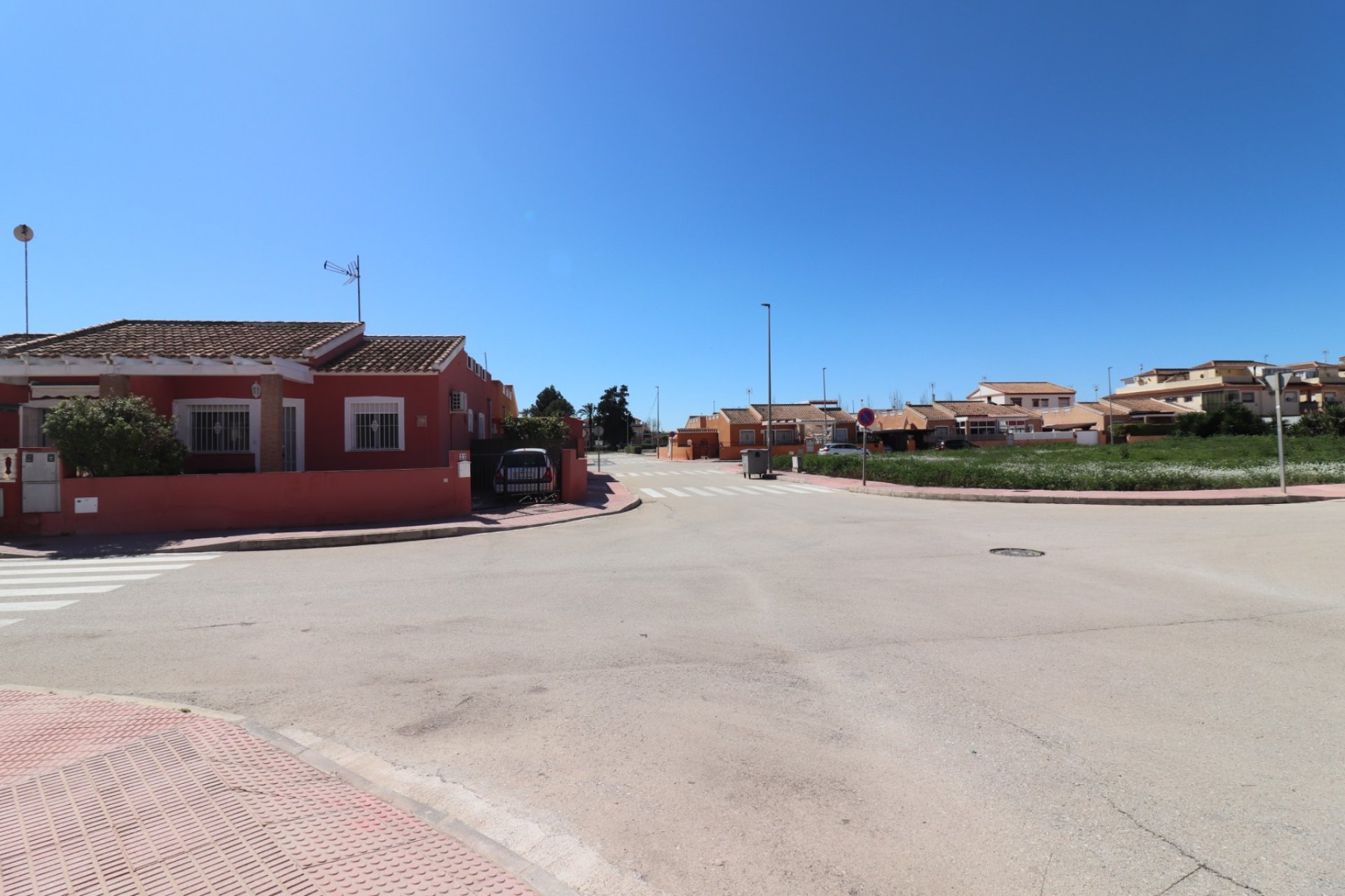 Resale - Plot / Land - Daya Nueva - Daya Nueva - Town