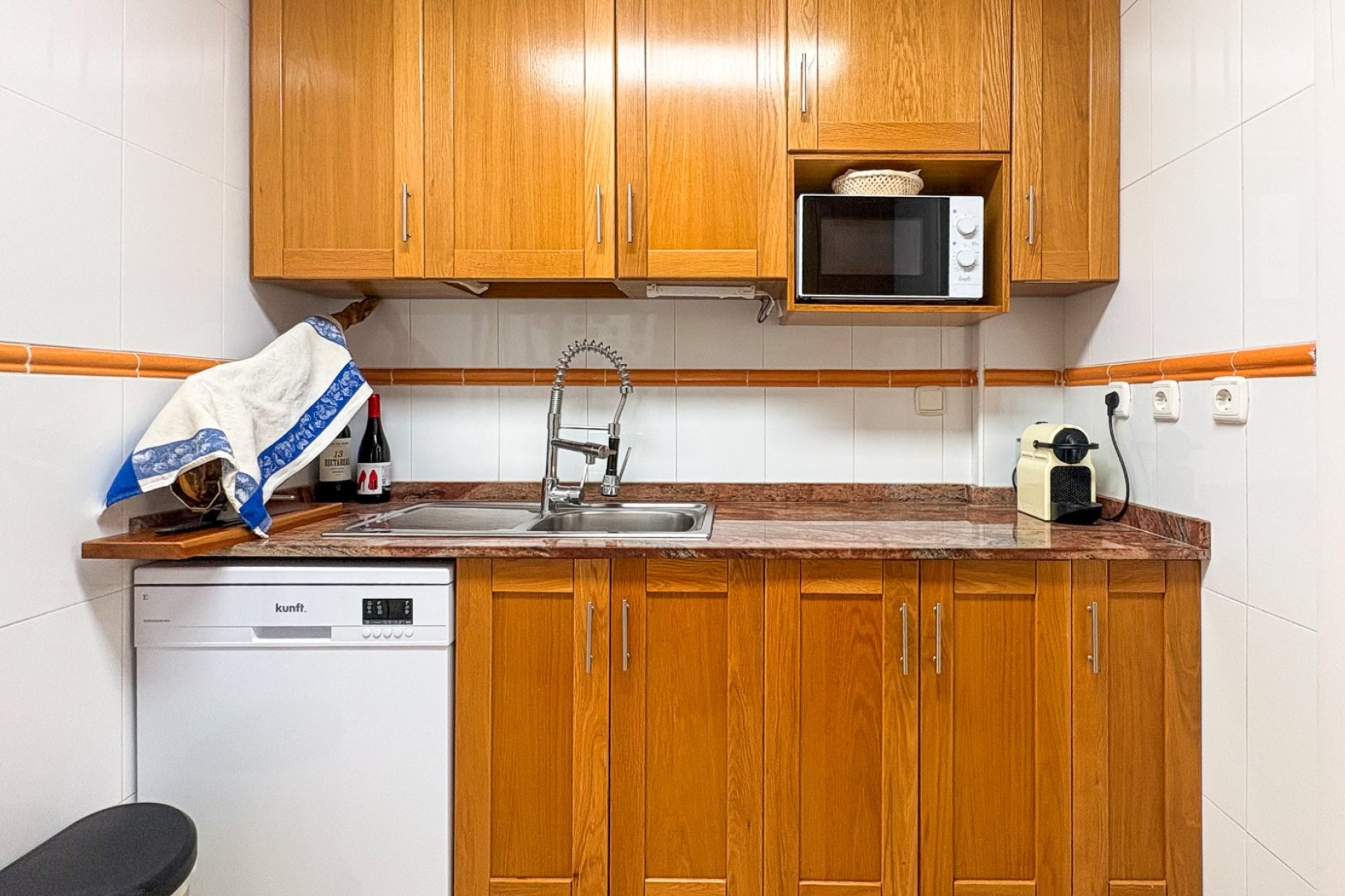 Resale - Townhouse - Arenales del Sol