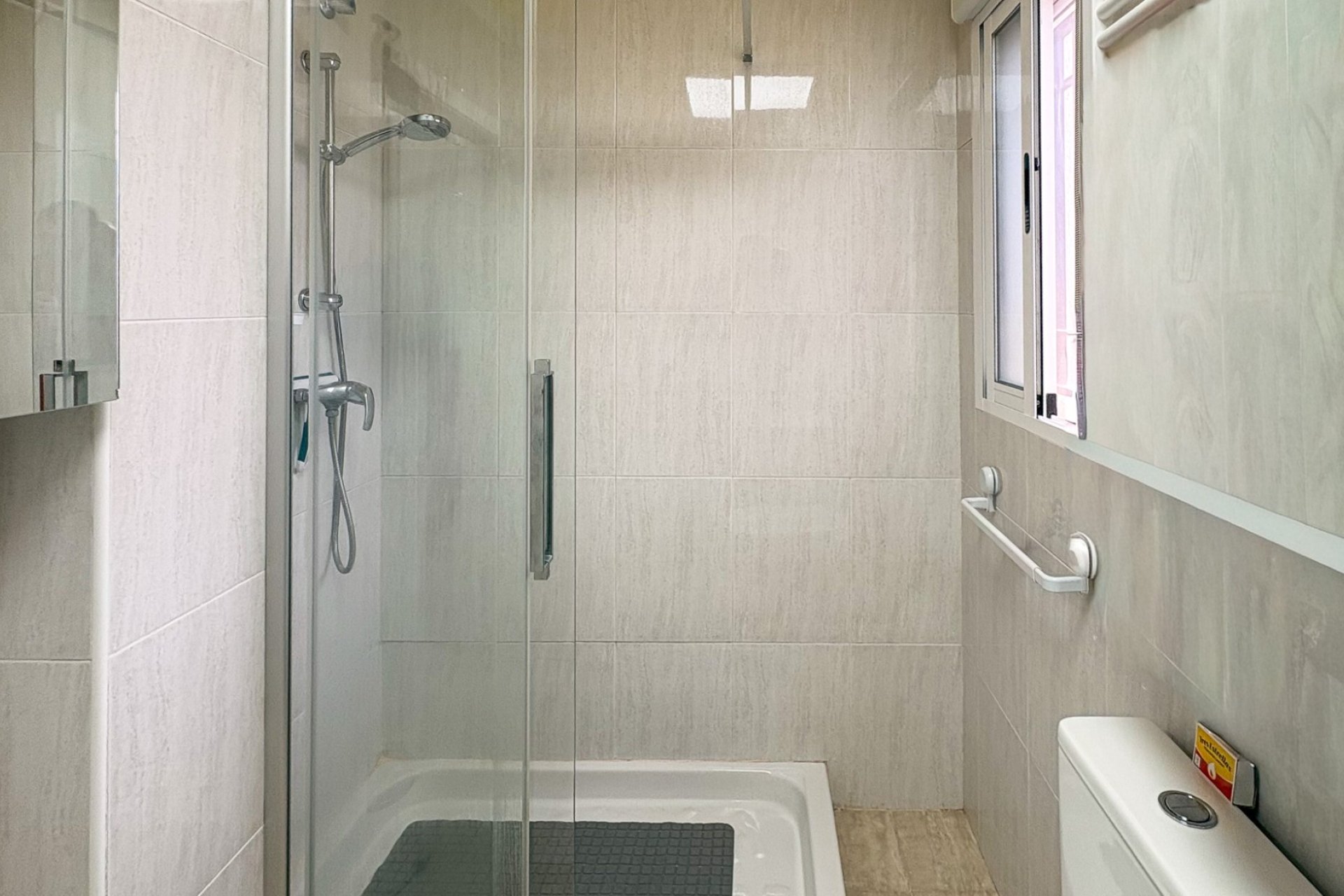 Resale - Townhouse - Arenales del Sol