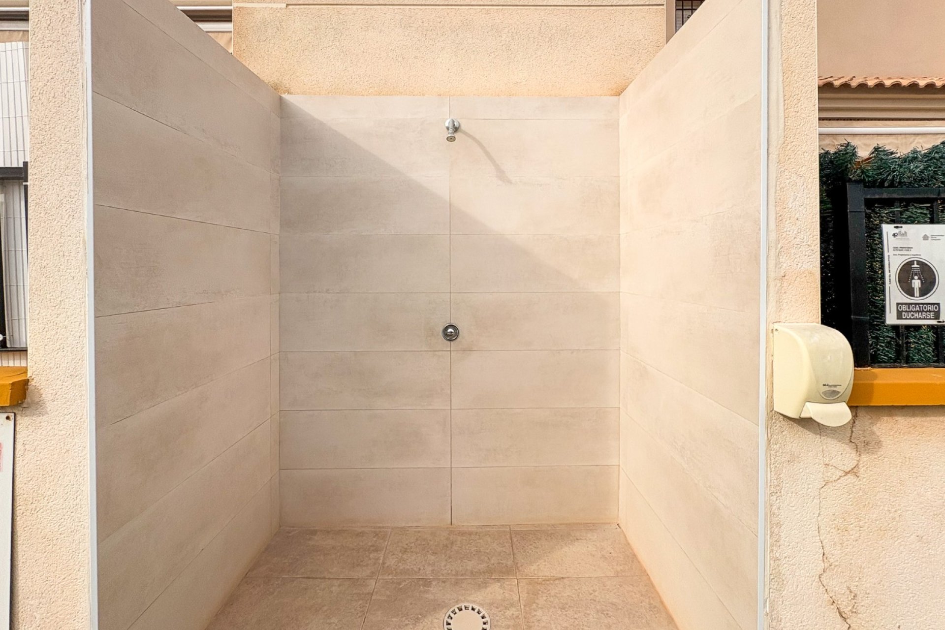 Resale - Townhouse - Arenales del Sol