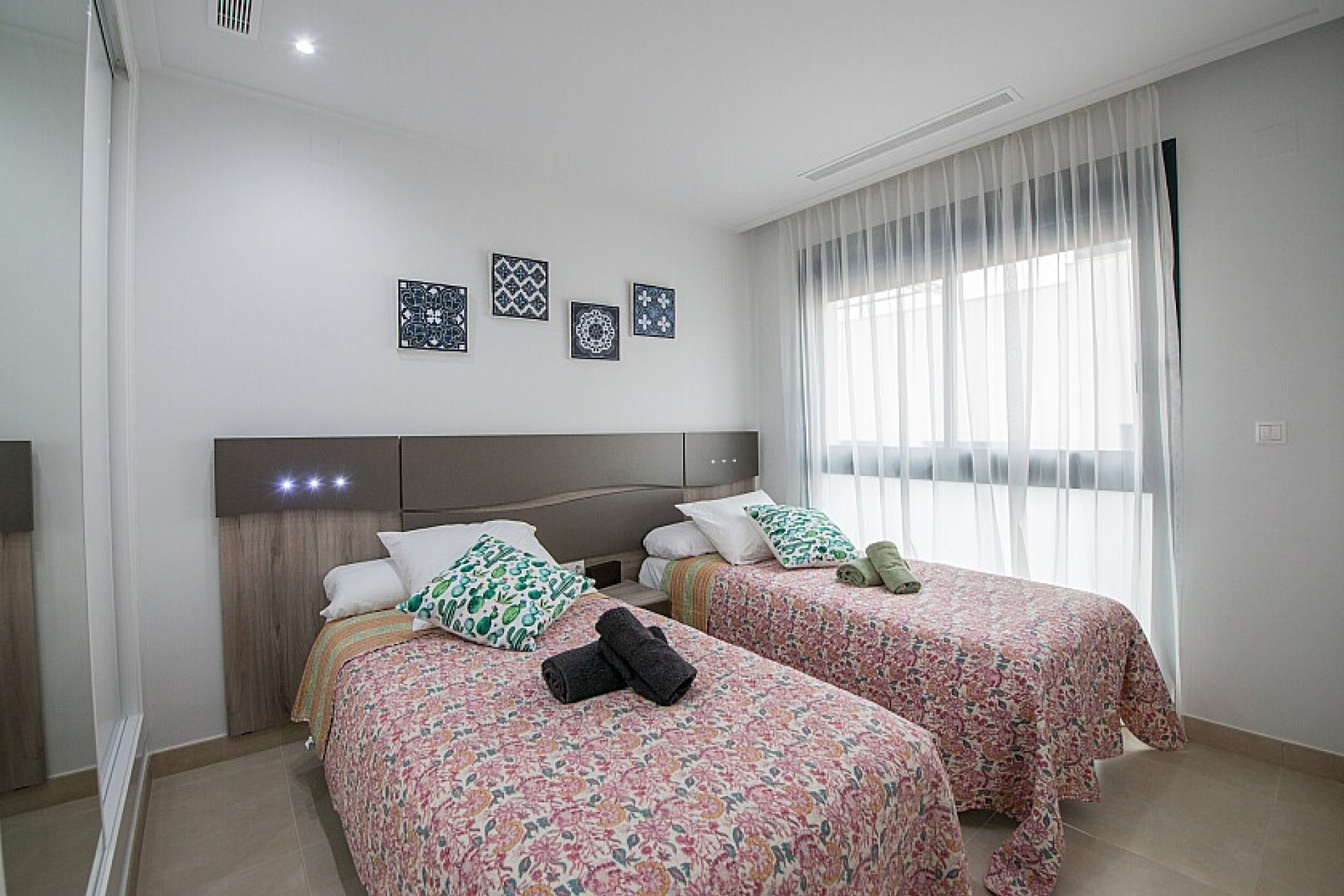 Resale - Townhouse - Benijofar