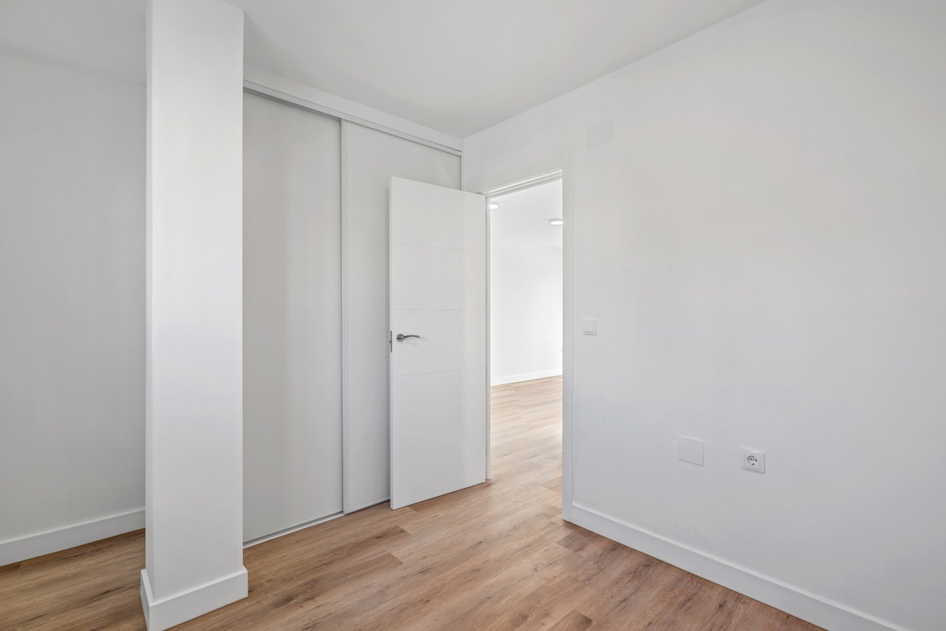 Resale - Townhouse - Benimar