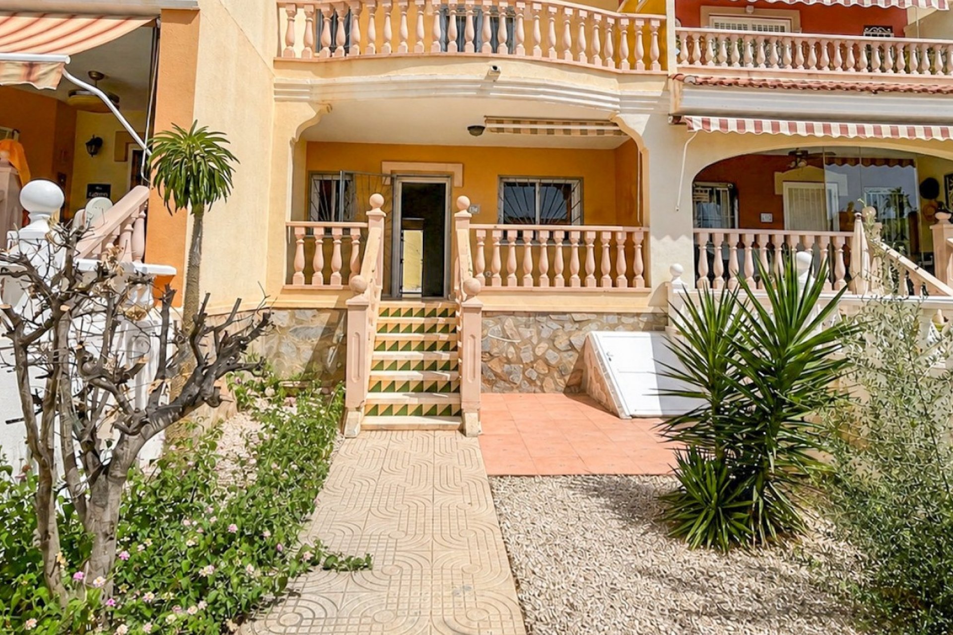 Resale - Townhouse - Ciudad Quesada - Doña Pepa