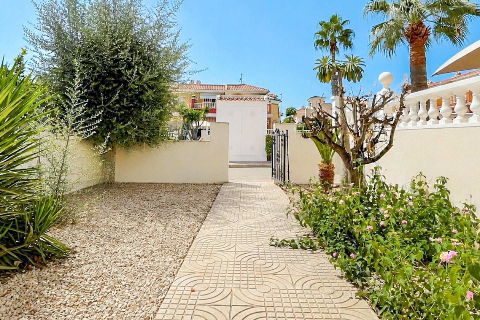 Resale - Townhouse - Ciudad Quesada - Doña Pepa