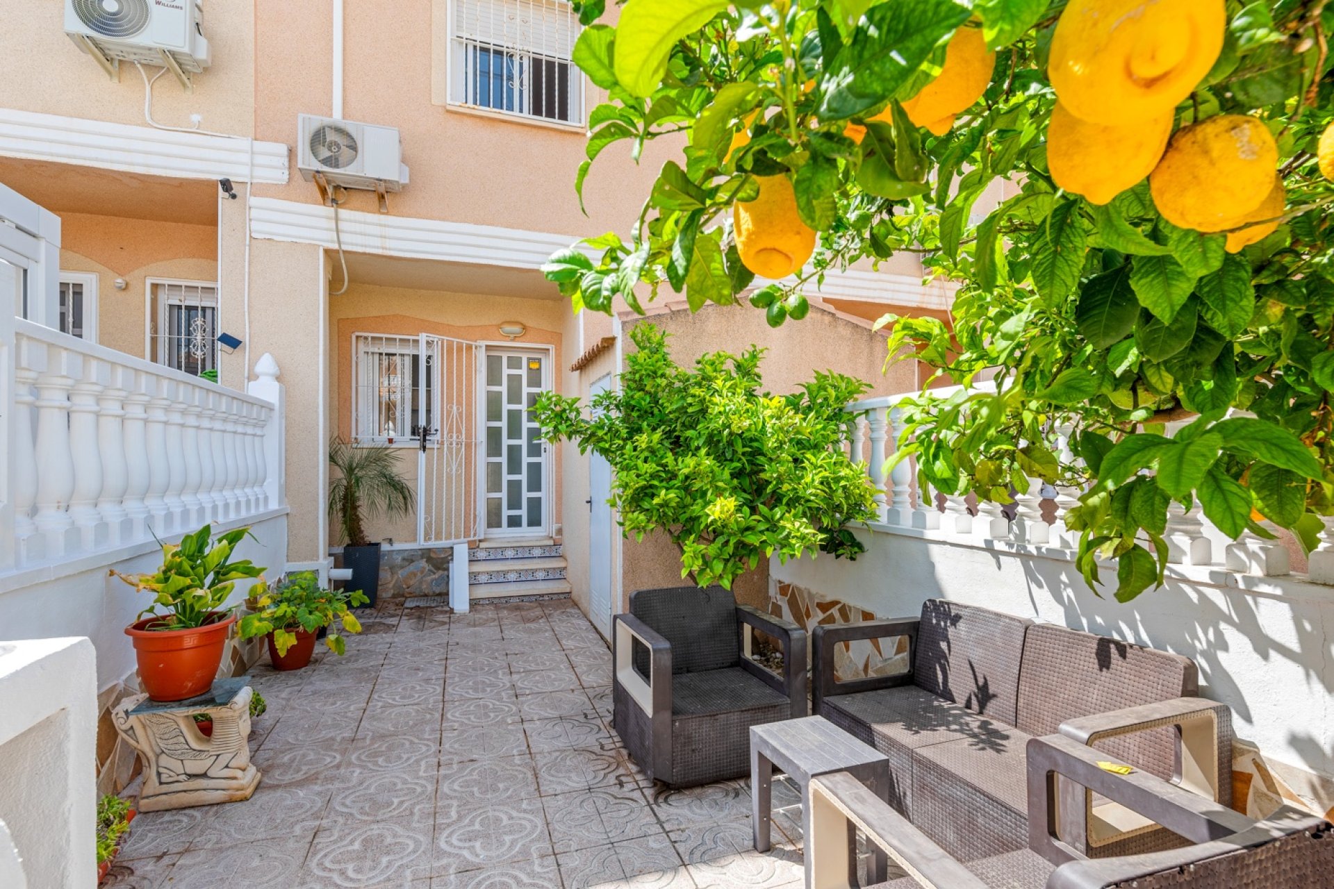 Resale - Townhouse - Ciudad Quesada - Doña pepa