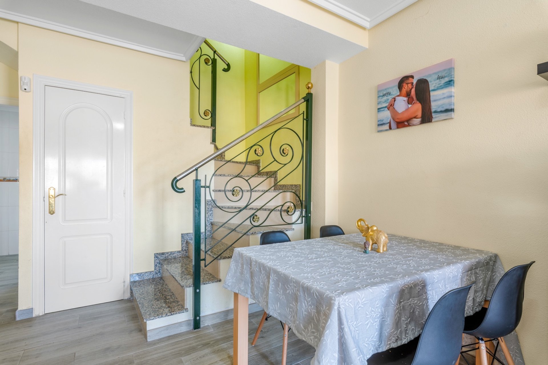 Resale - Townhouse - Ciudad Quesada - Doña pepa