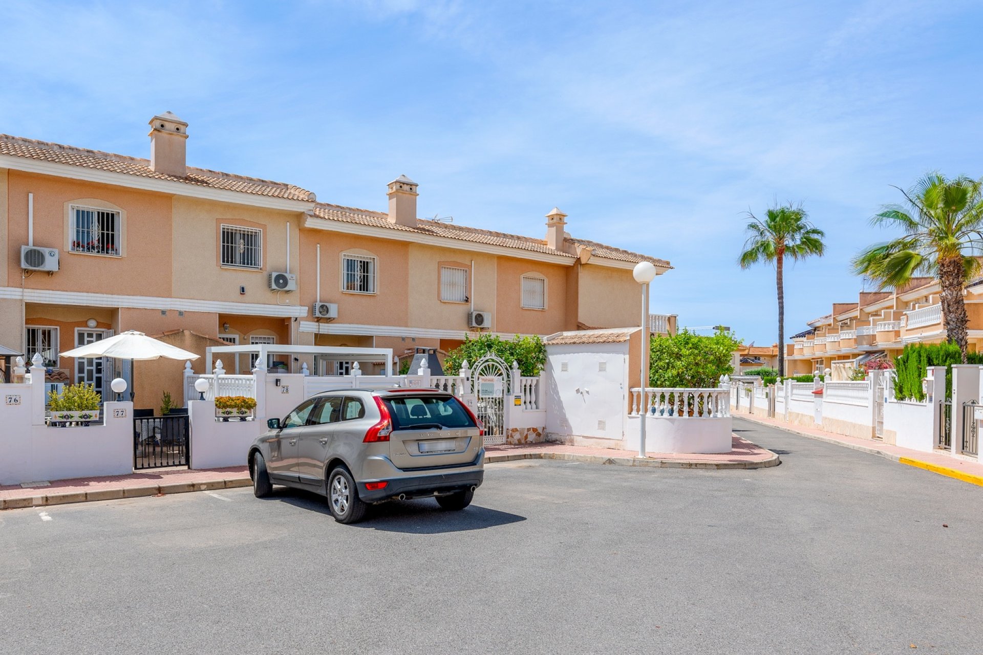 Resale - Townhouse - Ciudad Quesada - Doña pepa