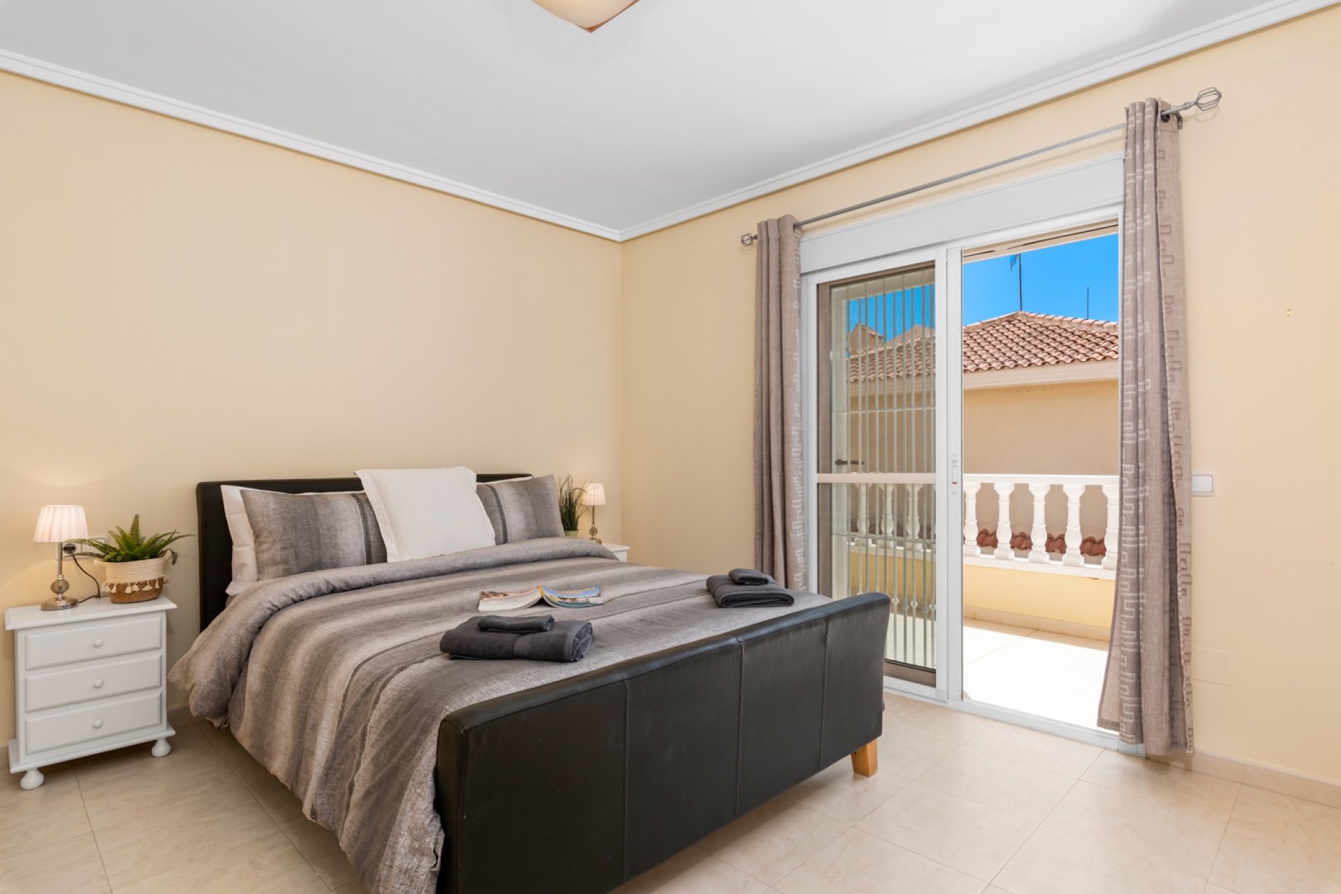 Resale - Townhouse - Ciudad Quesada - Doña pepa