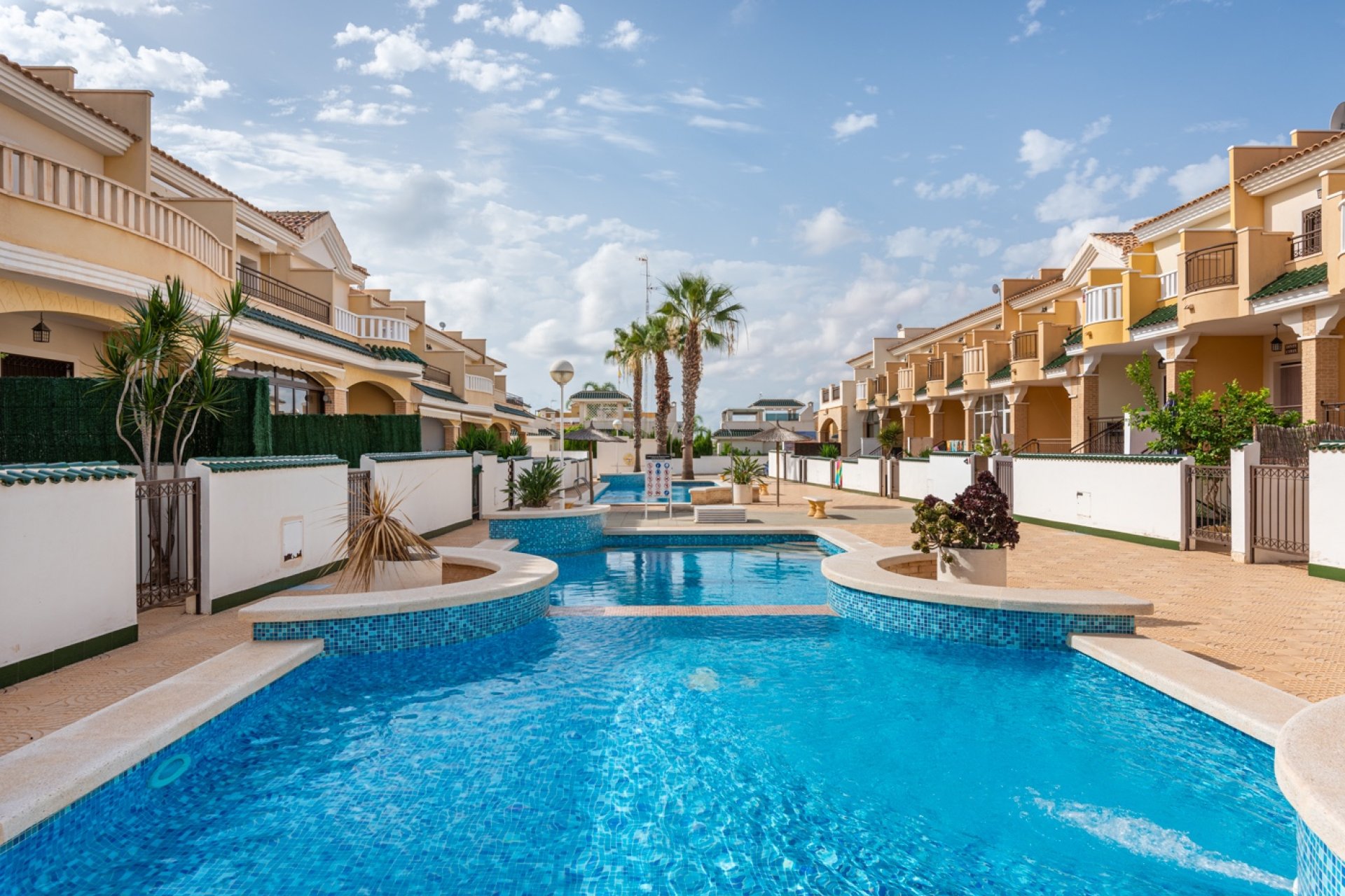 Resale - Townhouse - Ciudad Quesada - Lo Marabú