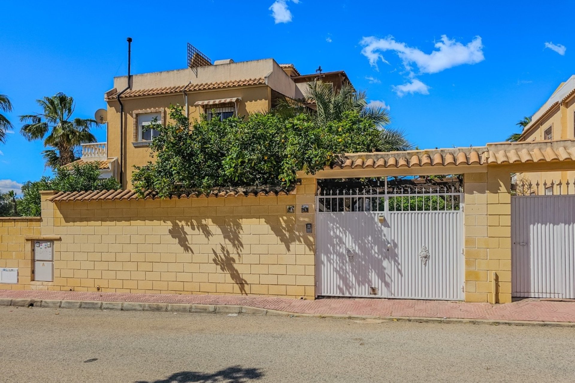 Resale - Townhouse - Ciudad Quesada - Lo Marabu