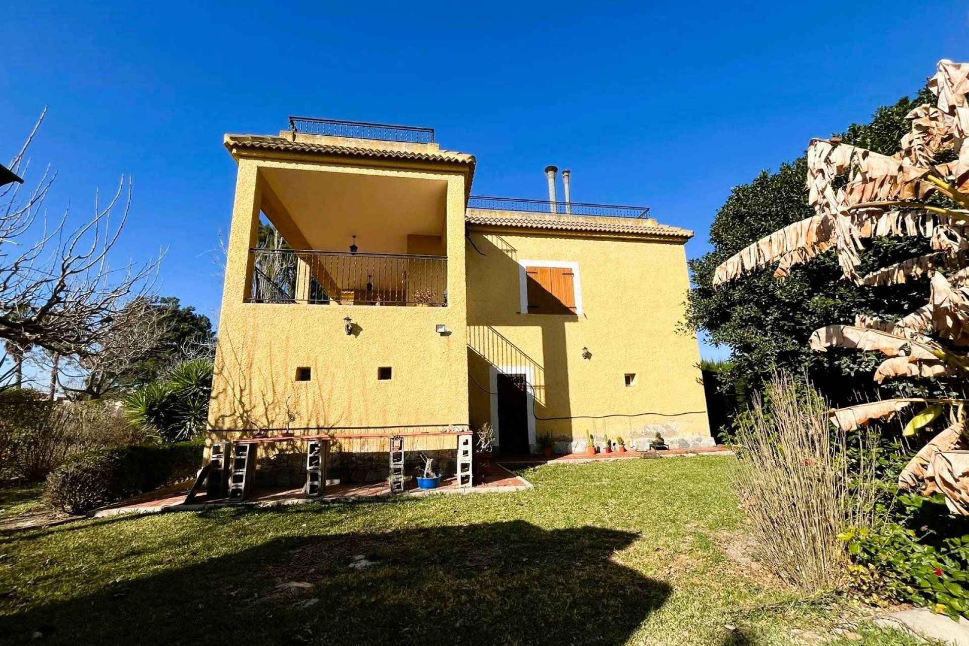Resale - Townhouse - Daya Nueva - Pueblo